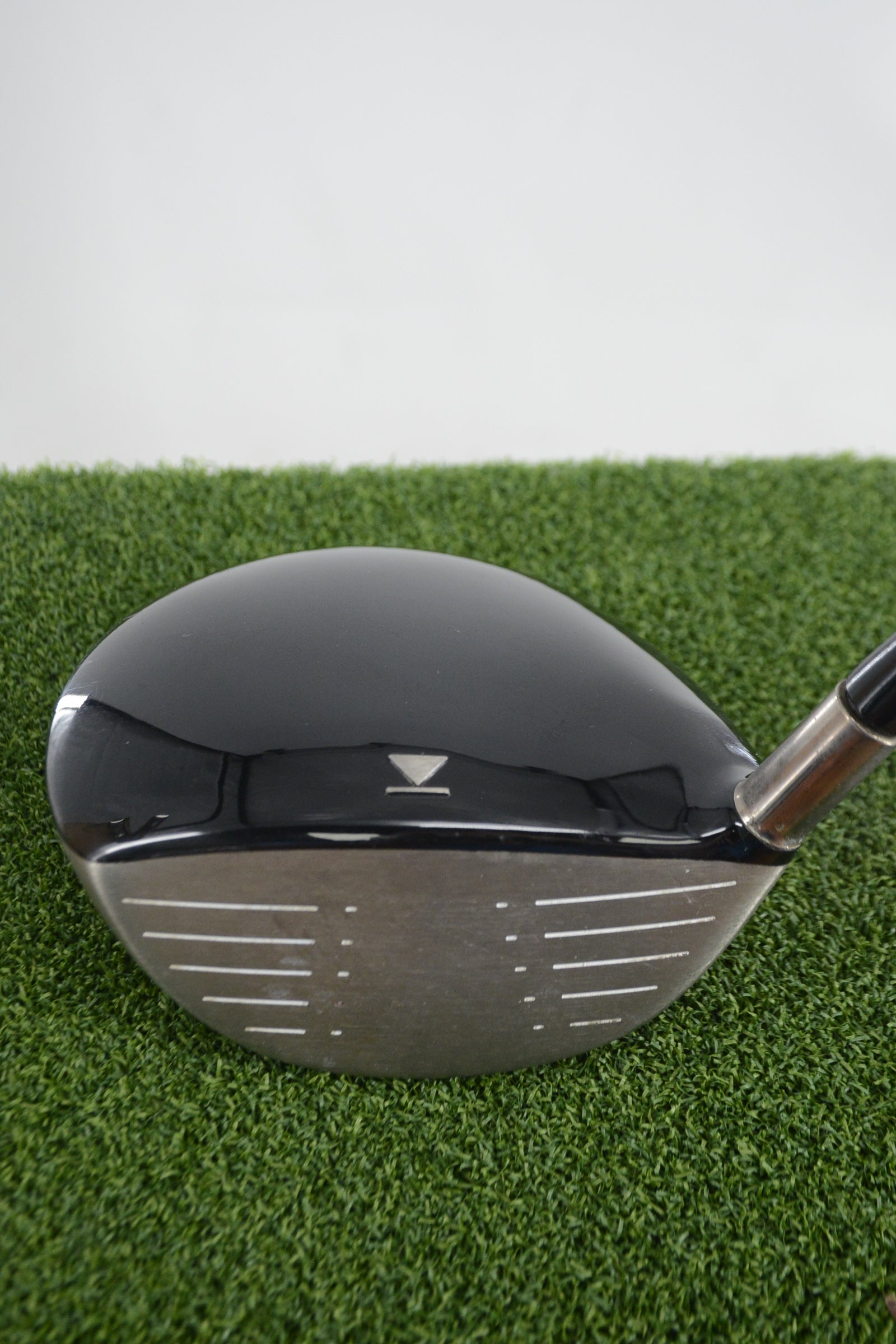 Titleist 907 D2 9.5 Degree Driver S Flex 44.75"