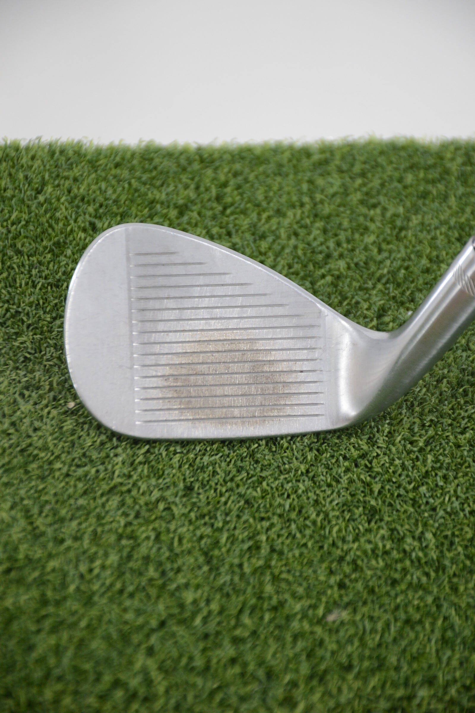 Titleist Vokey SM8 Tour Chrome 50 Degree Wedge R Flex 35.25"