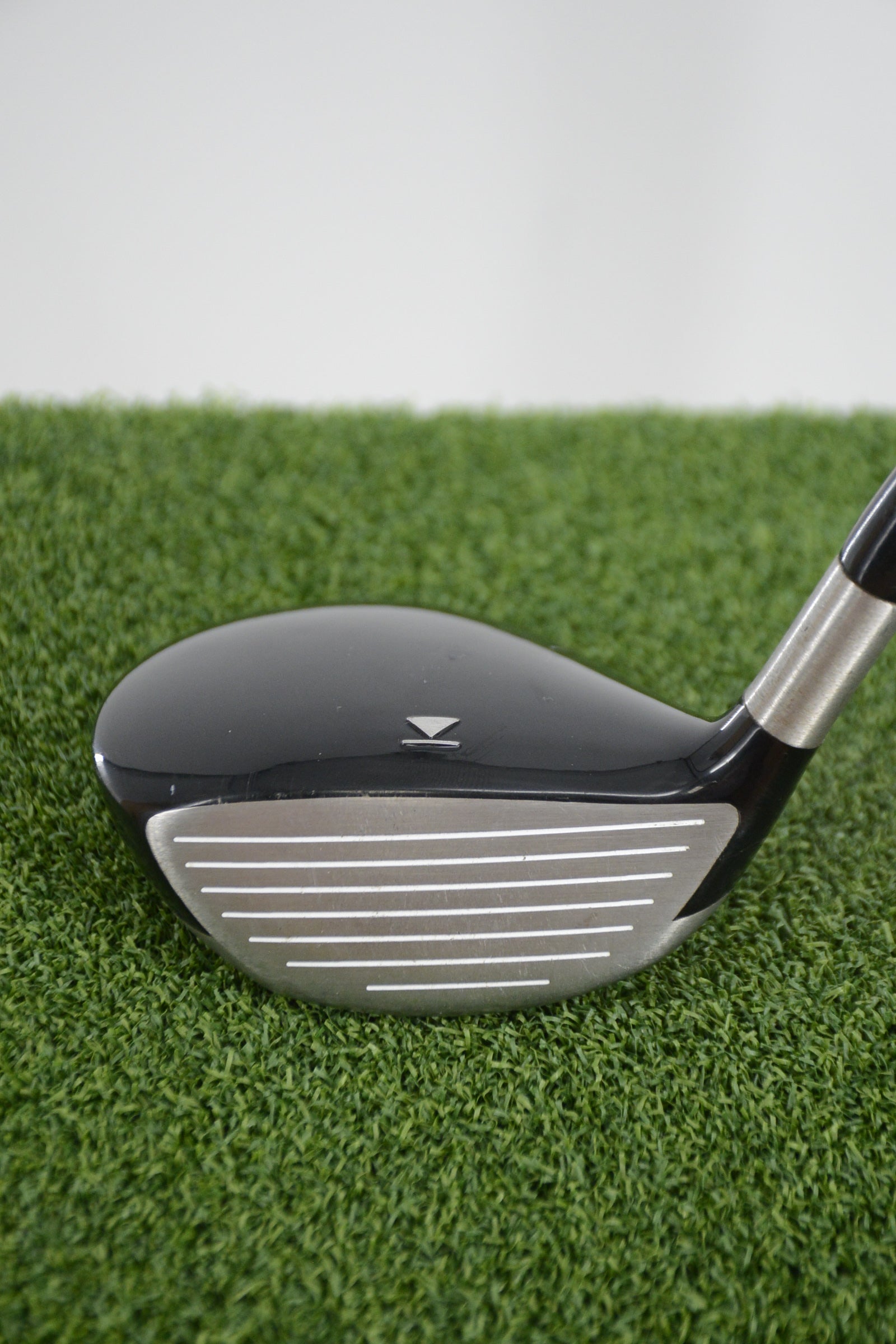 Titleist 906F2 15 Degree Wood S Flex 43"
