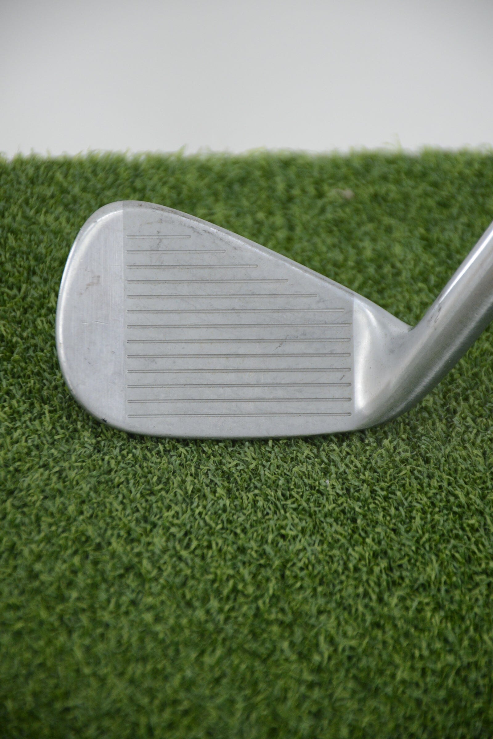 Cleveland CG2 9 Iron R Flex 35.75" Golf Clubs GolfRoots