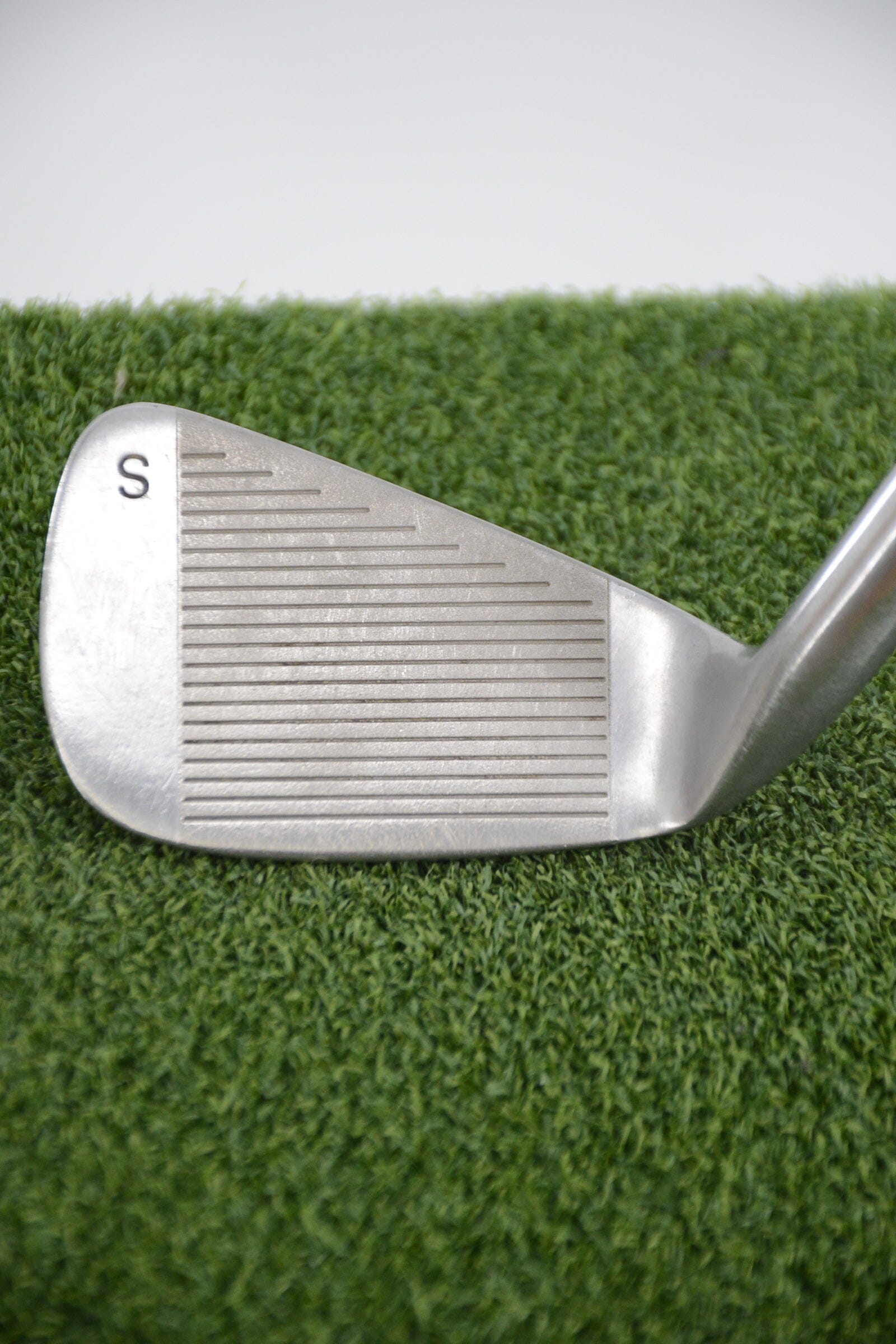 Viper Bite SW R Flex 35.25" Golf Clubs GolfRoots