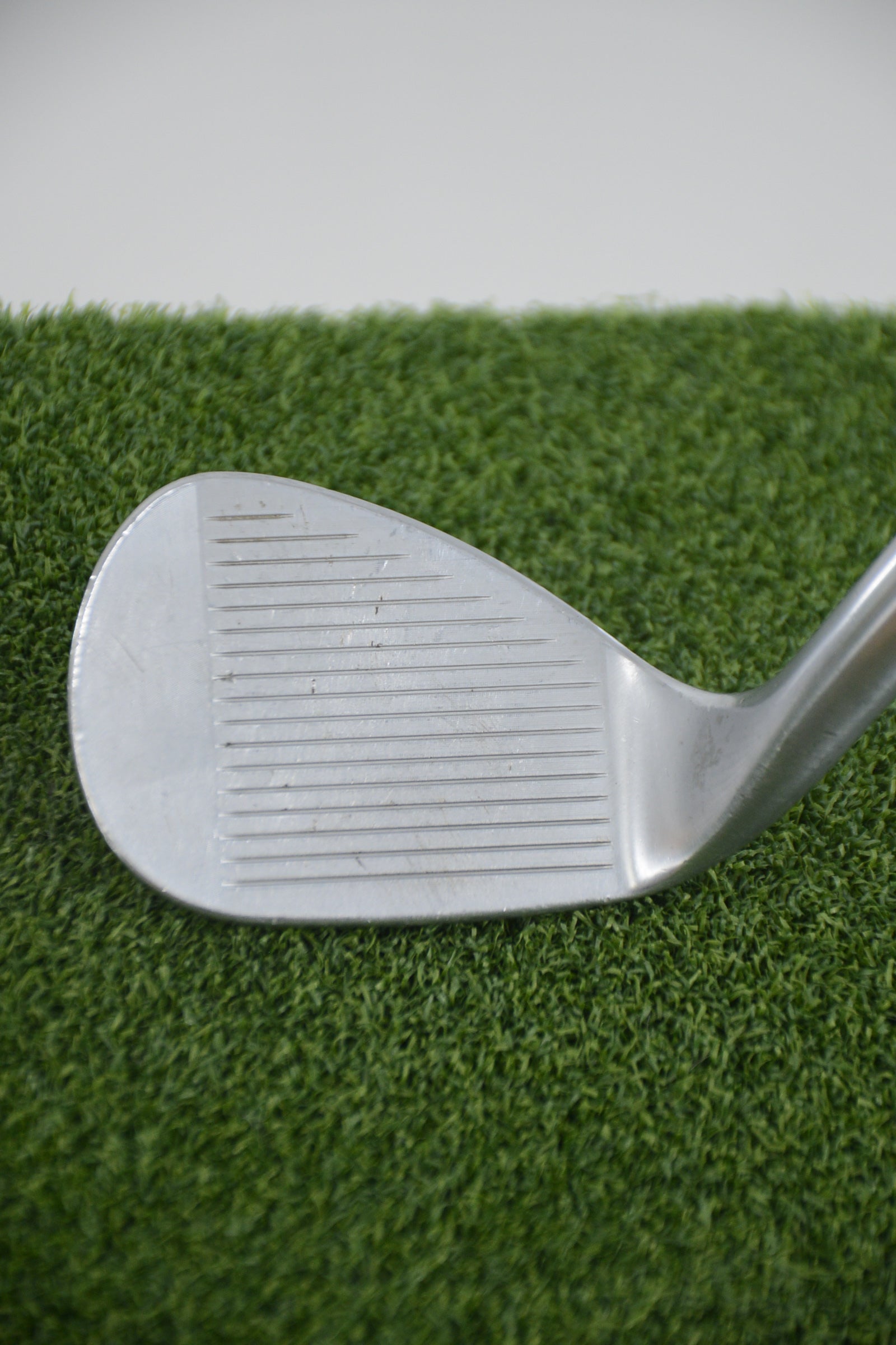 Titleist Vokey SM8 Tour Chrome 60 Degree Wedge S Flex 35.25"