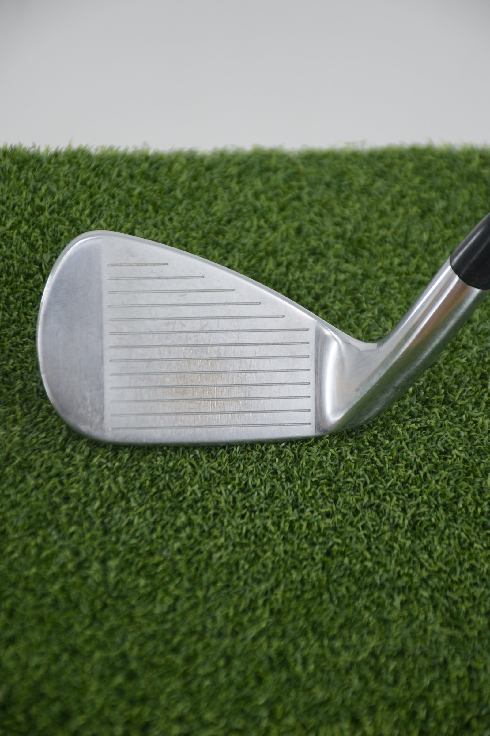 Titleist 718 AP3 PW R Flex 35.5"