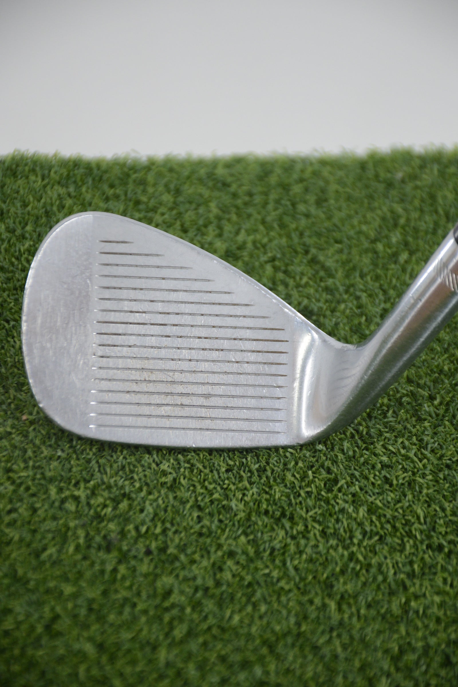 Titleist Vokey SM5 Tour Chrome 46 Degree Wedge X Flex 36"