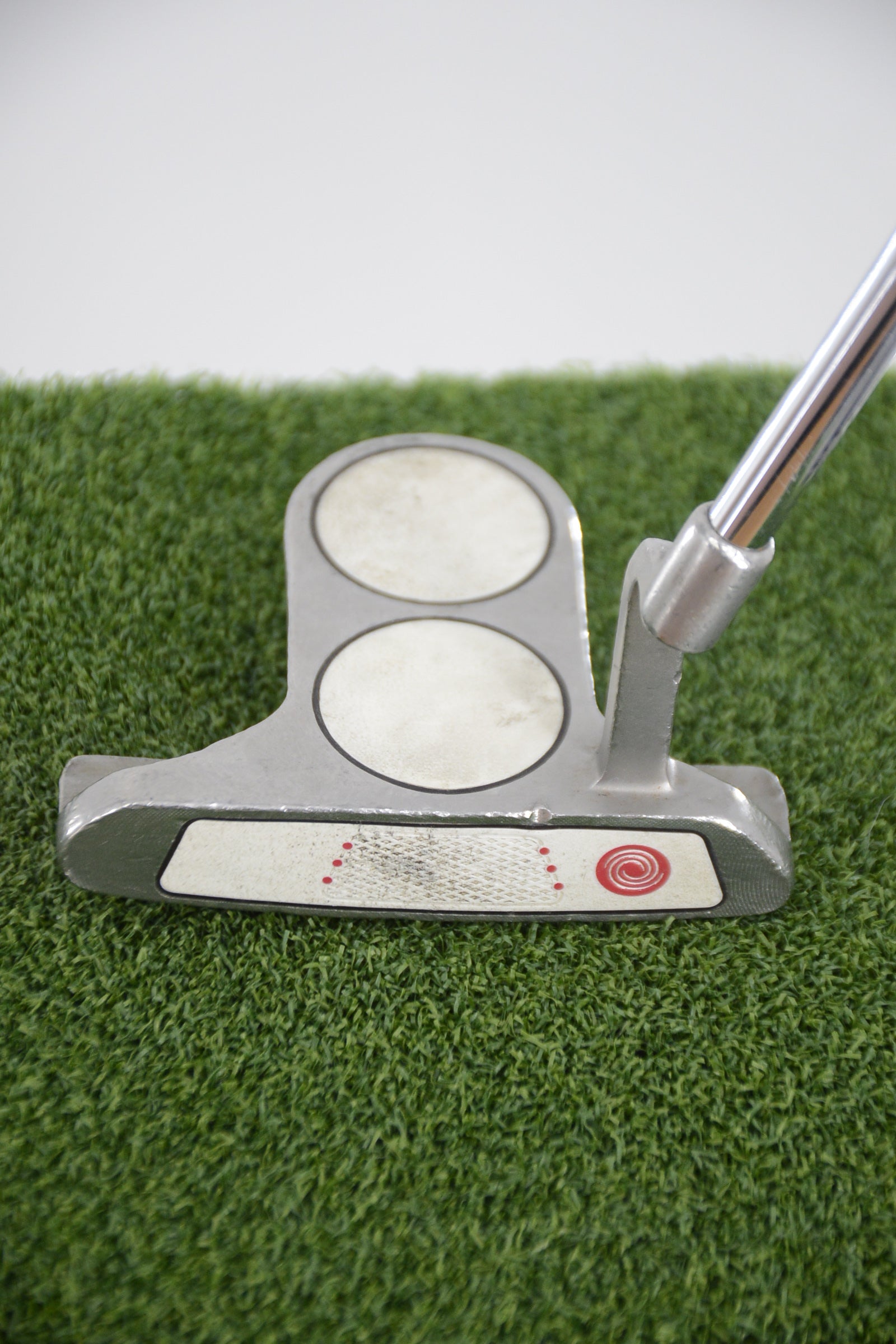 Odyssey White Hot XG 2-Ball Blade Putter 33"