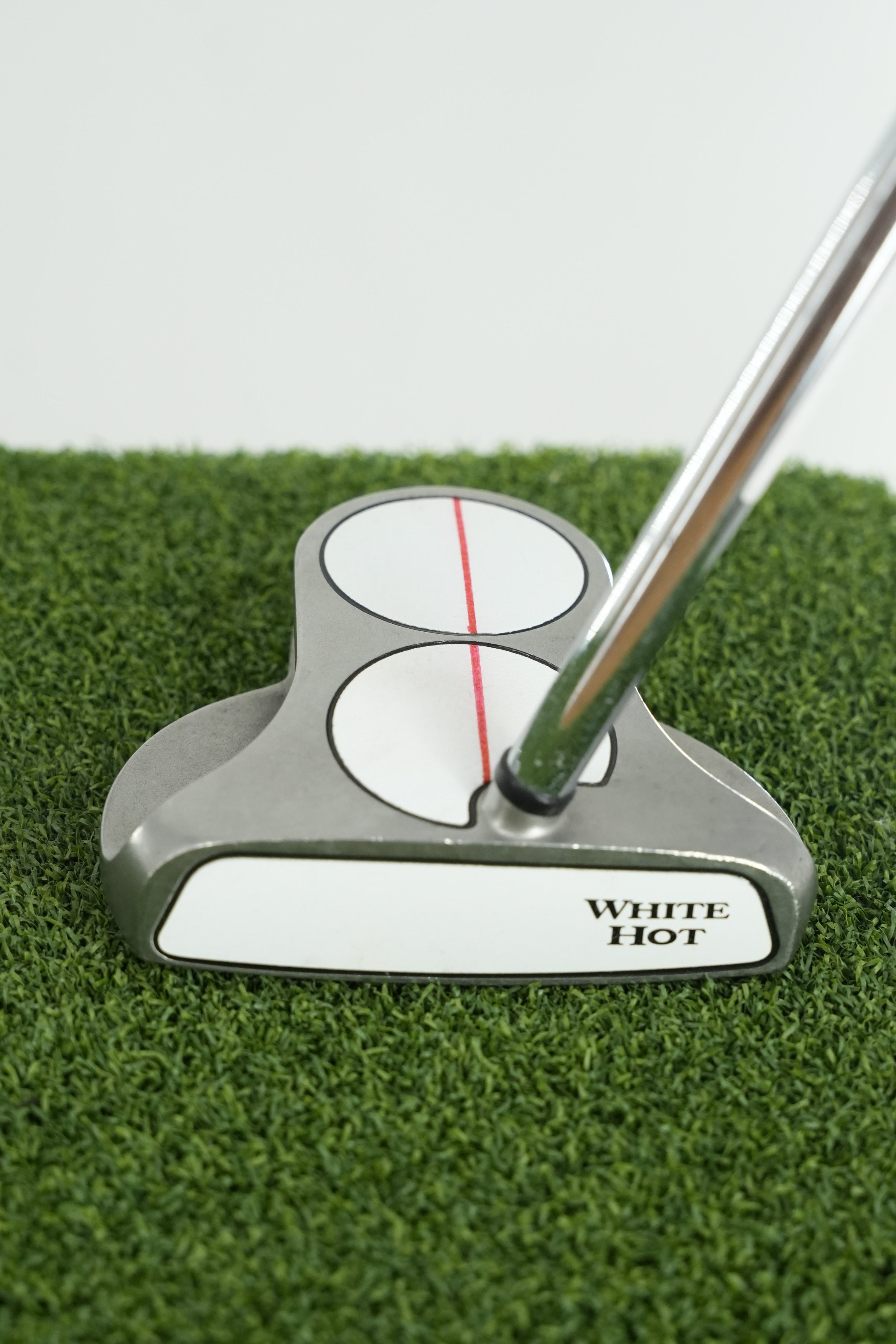 Odyssey White Hot 2-Ball Putter 35"