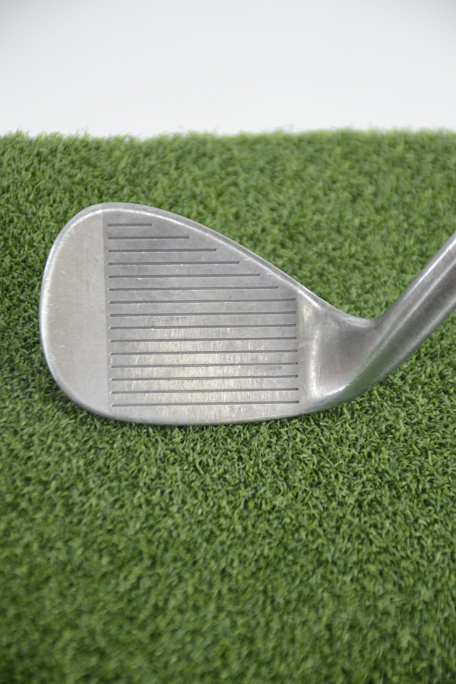 Cleveland CG10 Chrome 52 Degree Wedge Wedge Flex 36.25" Golf Clubs GolfRoots 