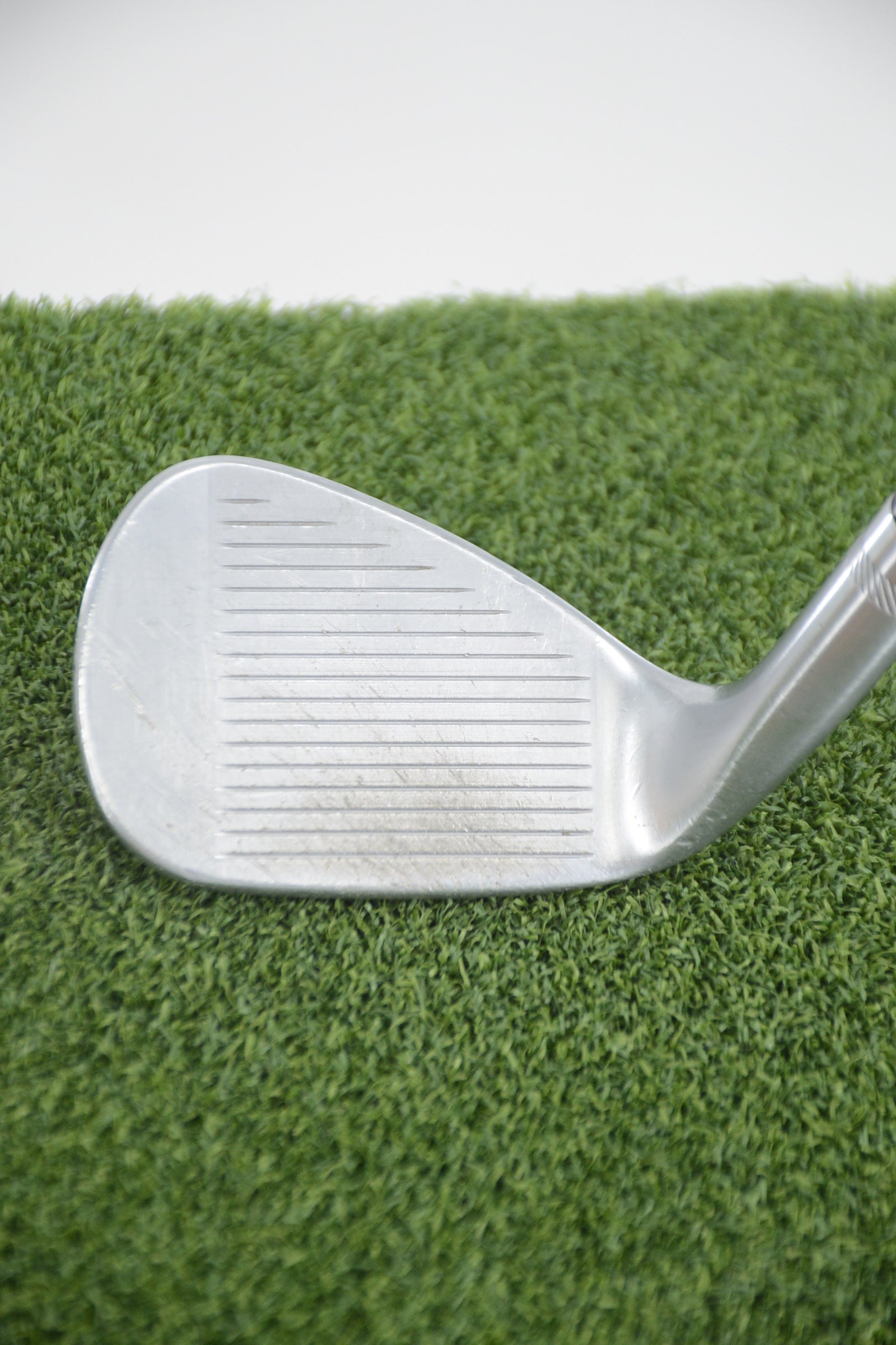 Titleist Vokey SM10 Tour Chrome 52 Degree Wedge S Flex 35.75"