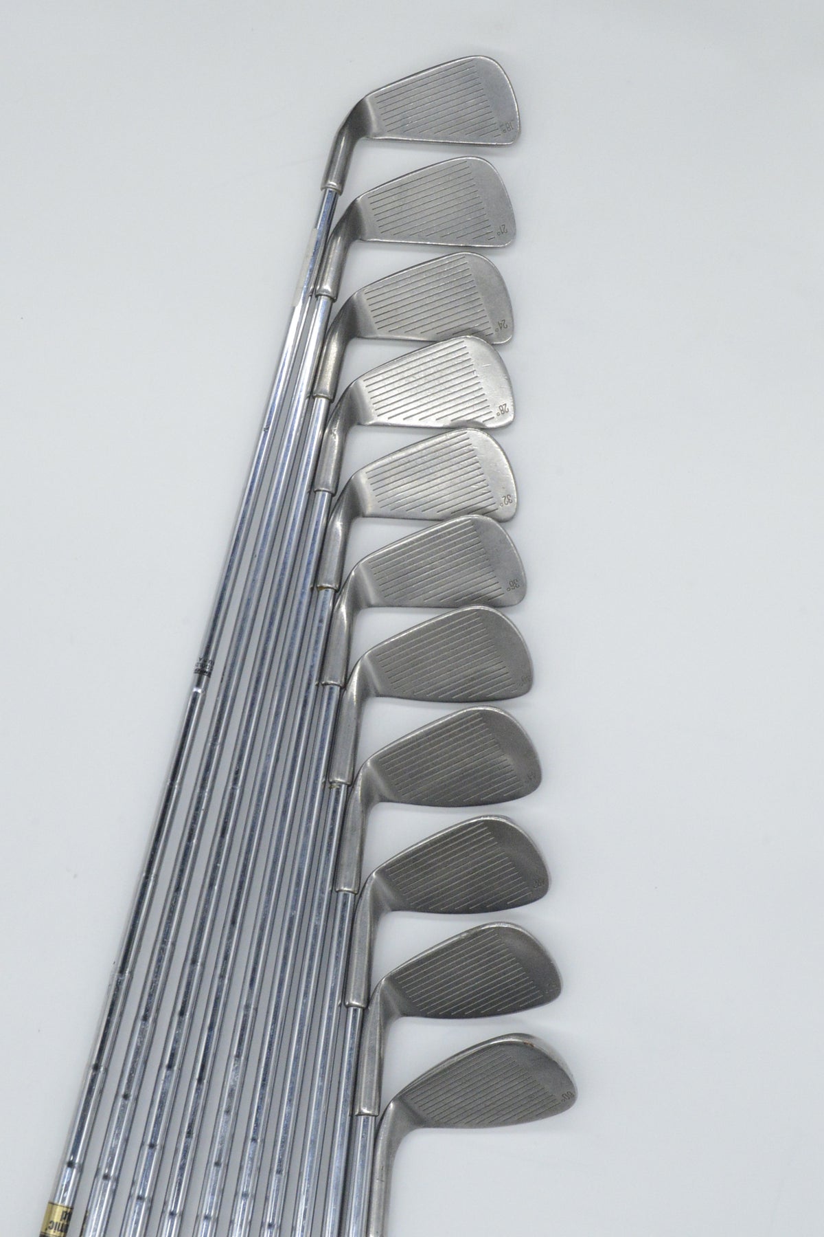 Tommy Armour 845S Silver Scot 2-GW, LW Iron Set R Flex +0.25"