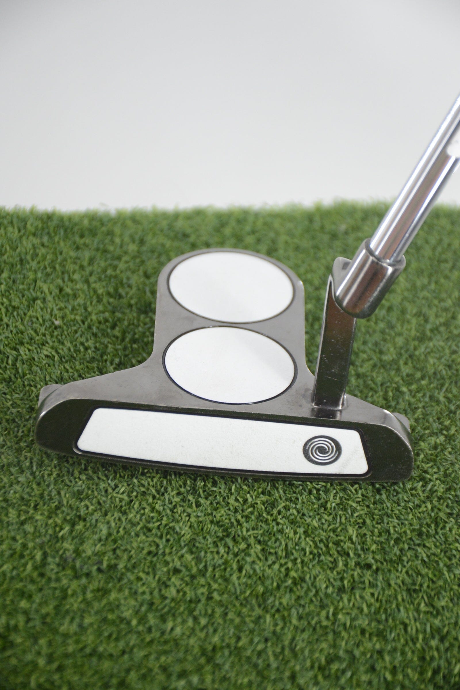 Odyssey White Ice 2-Ball Blade Putter 34"