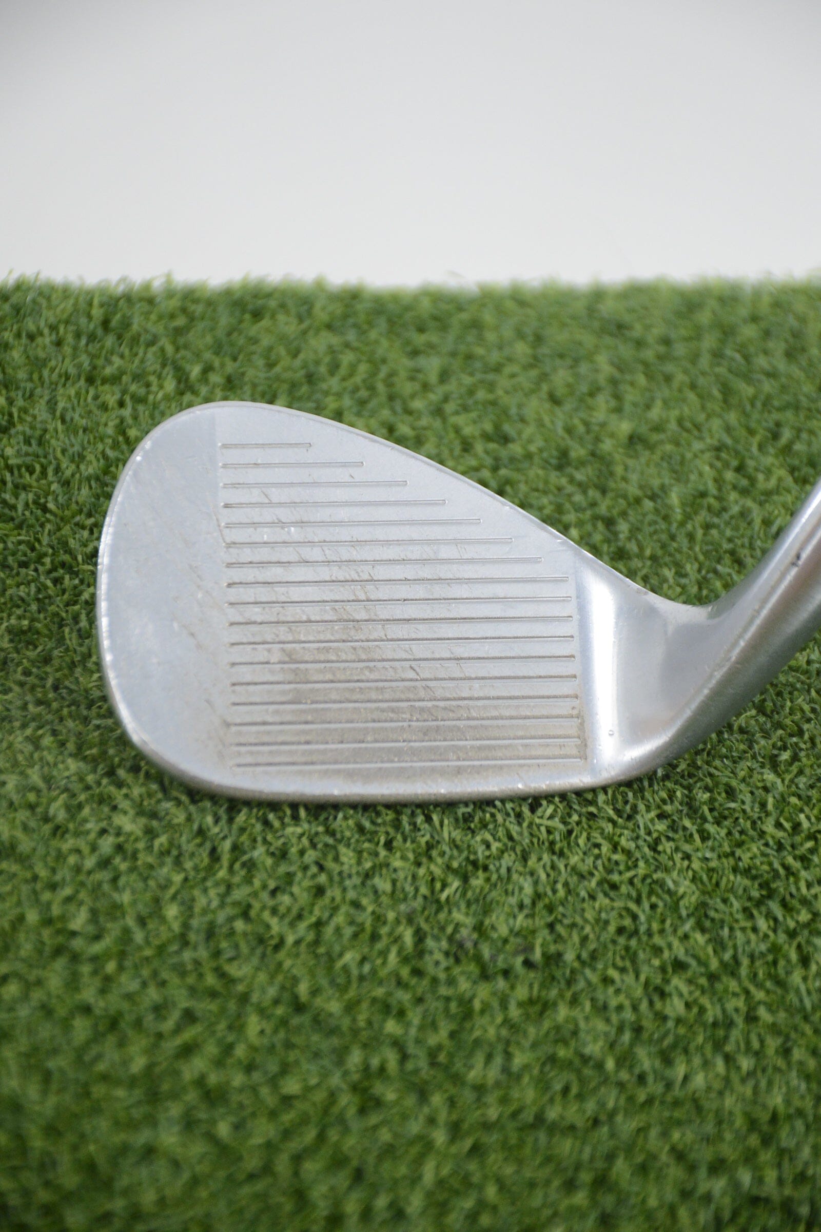 TaylorMade Milled Grind Satin Chrome 56 Degree Wedge R Flex 35.75