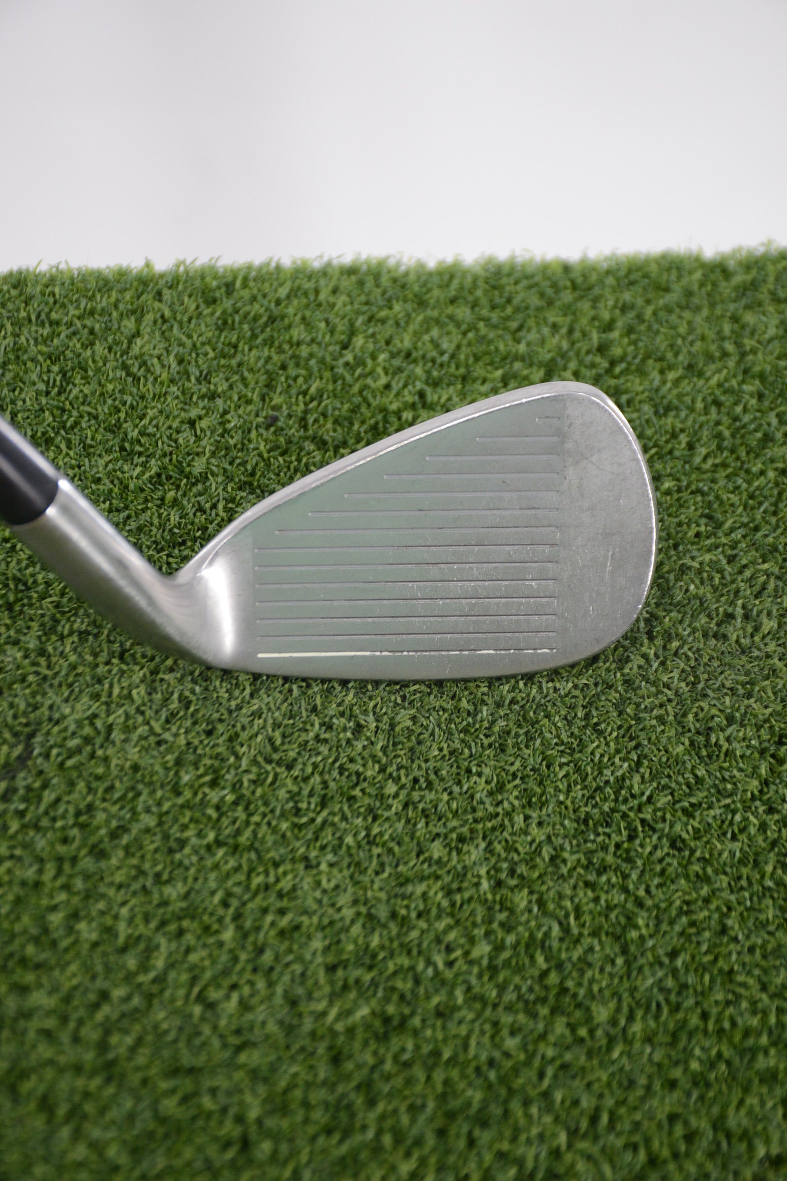 Lefty Bridgestone Precept EV 8 Iron R Flex 36"
