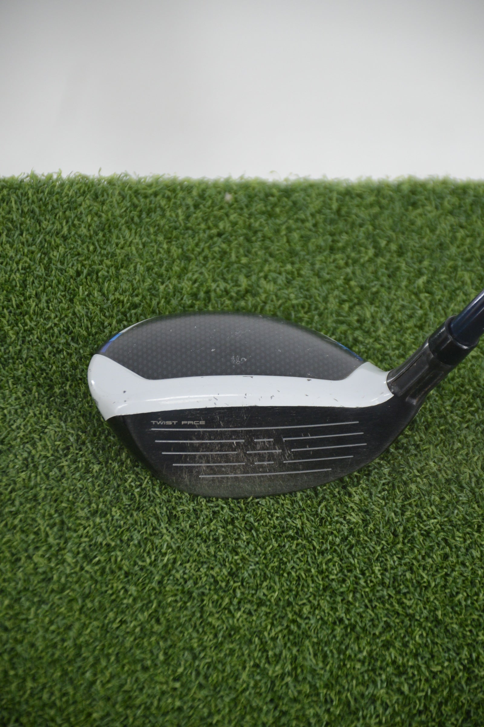 TaylorMade SIM2 Max Rescue 6 Hybrid R Flex 37.75"