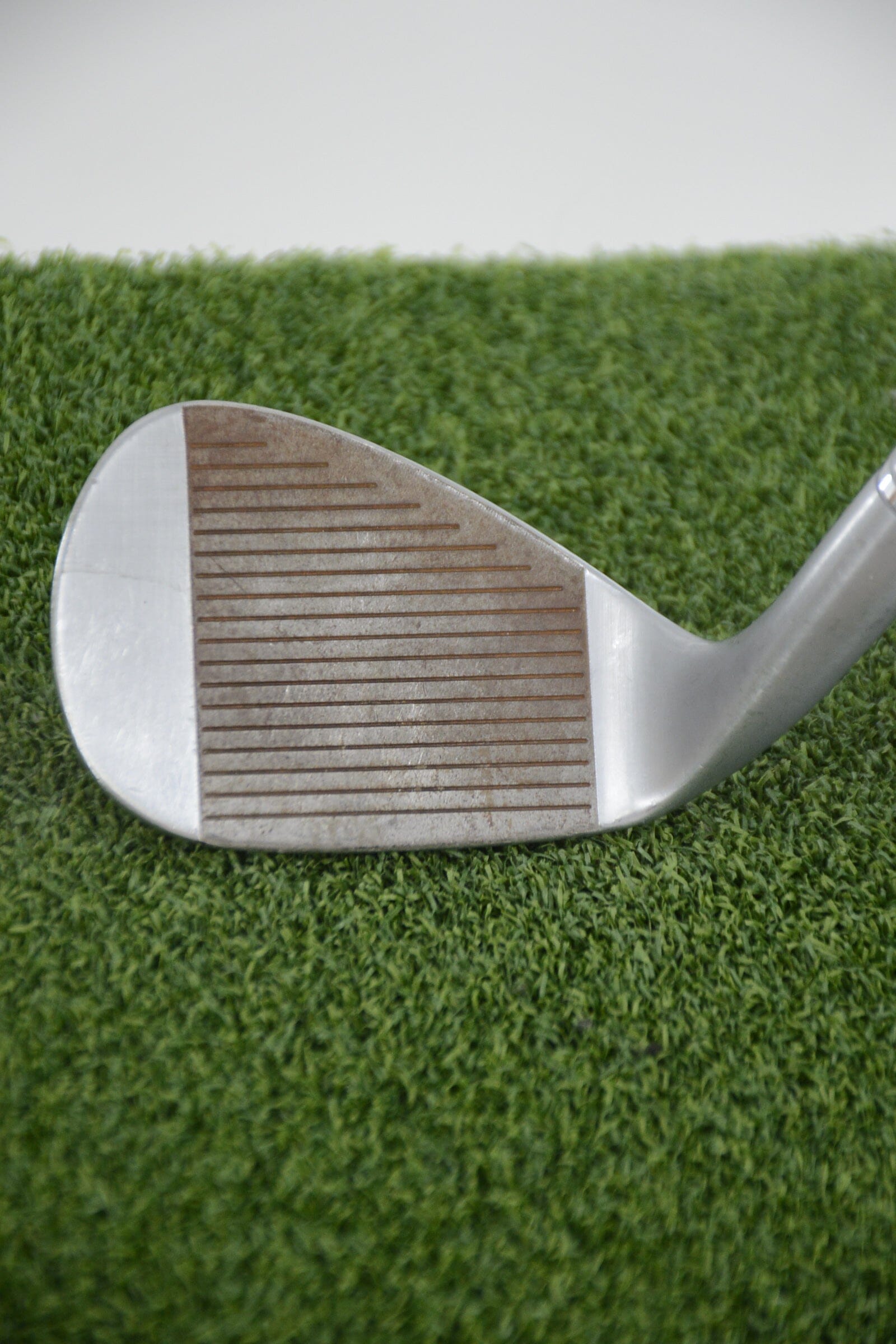 TaylorMade Milled Grind 4 Chrome 56 Degree Wedge Wedge Flex 34.75" Golf Clubs GolfRoots 