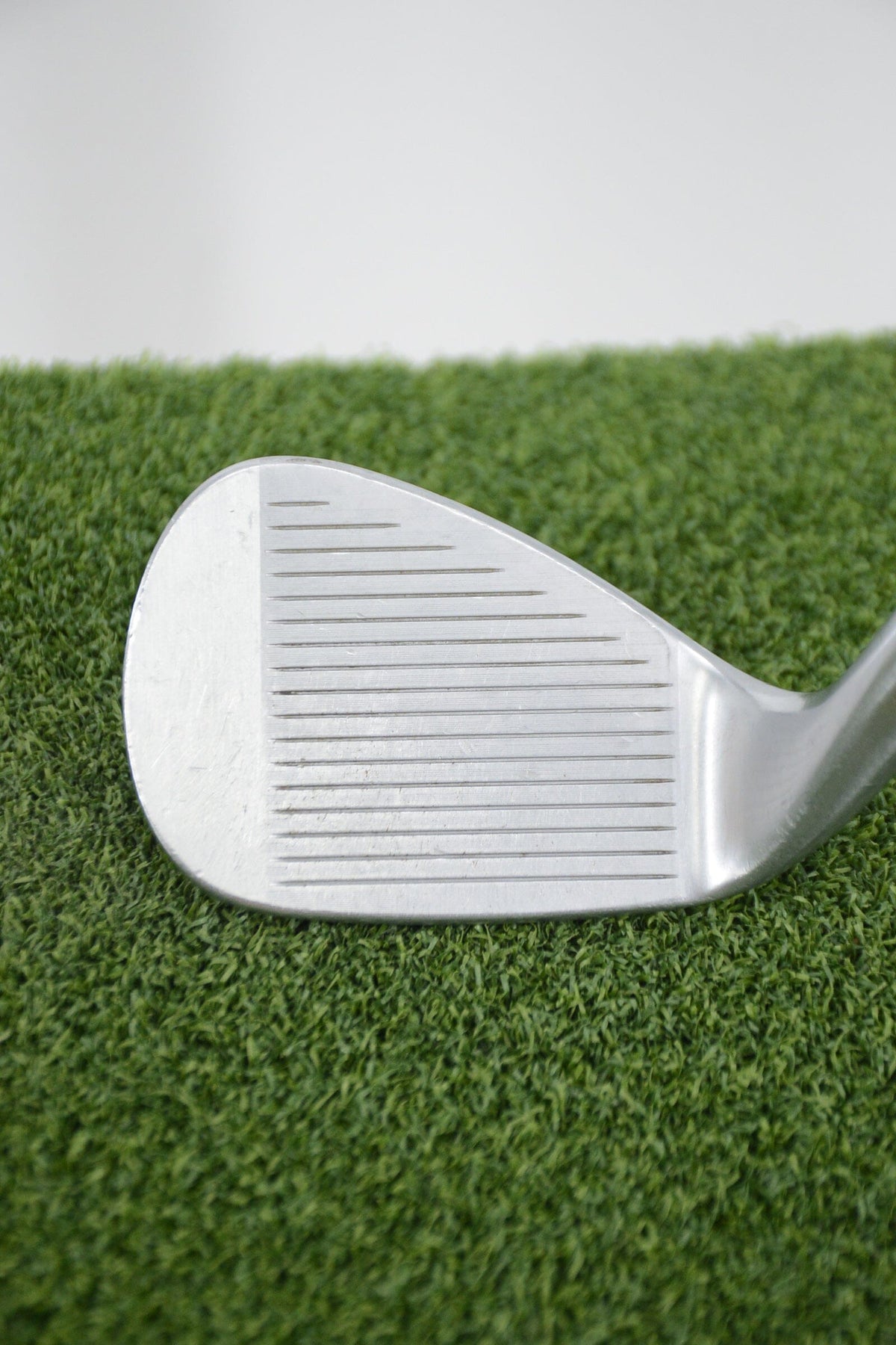 Titleist Vokey SM9 Tour Chrome 52 Degree Wedge Wedge Flex 35.25"