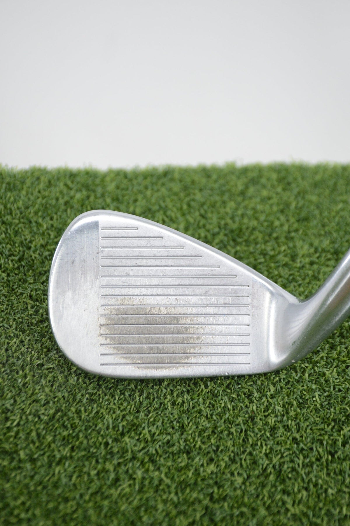 TaylorMade P790 AW S Flex 35.75"