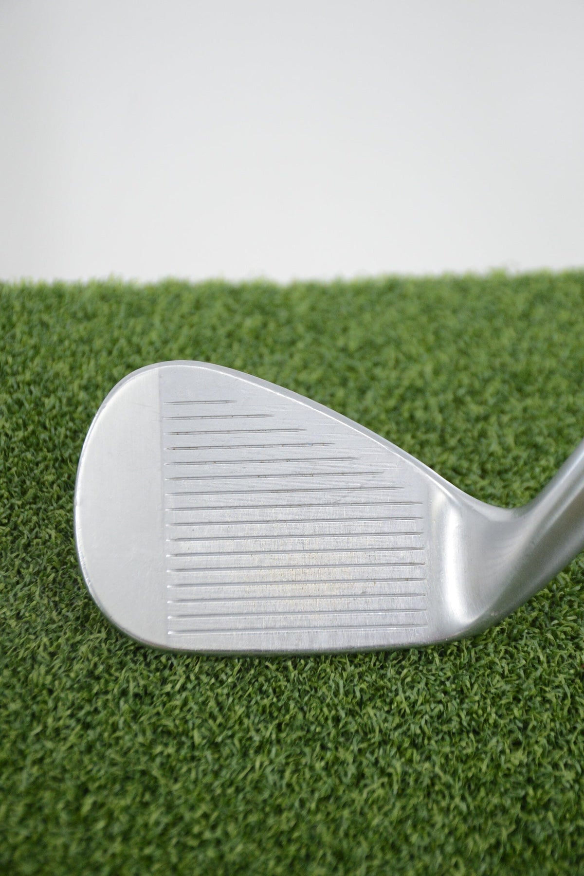Titleist Vokey SM10 Tour Chrome 50 Degree Wedge Wedge Flex 35.25"