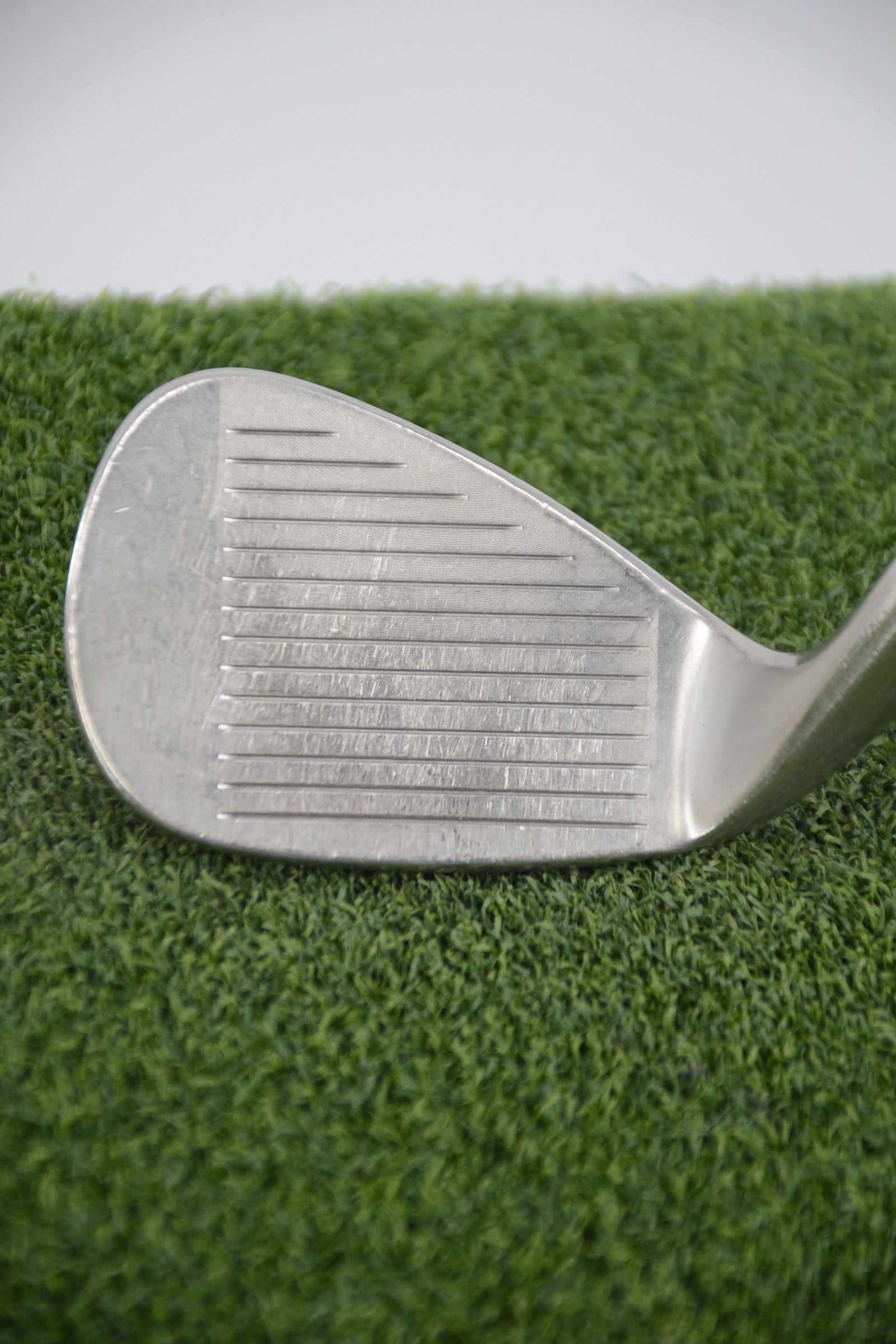 Titleist Vokey Spin Milled Black Nickel C-C 52 Degree Wedge Wedge Flex 35.75"