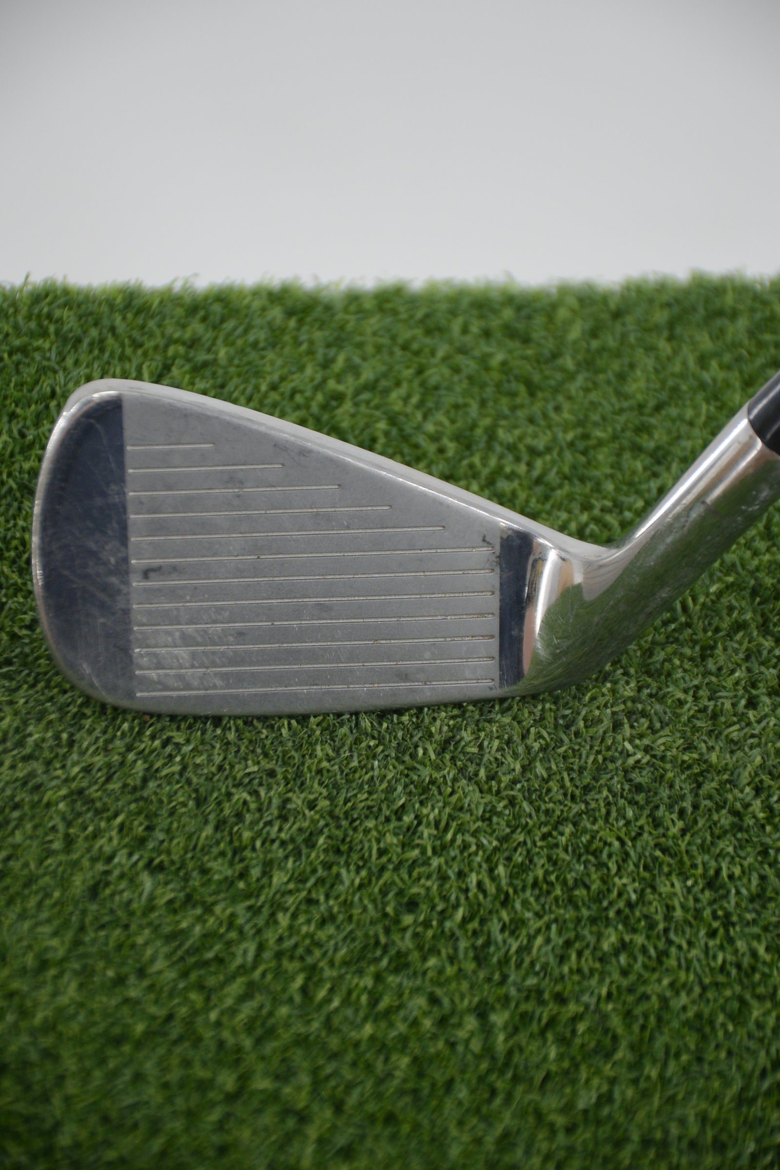 Wilson Staff Pi7 6 Iron R Flex 37.5"