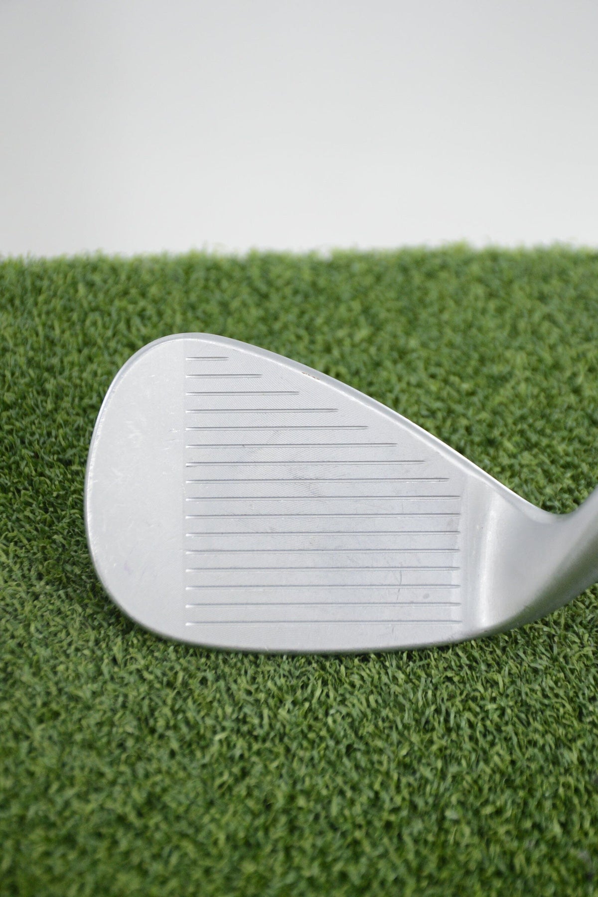 Titleist Vokey Spin Milled 52 Degree Wedge Wedge Flex 35.25" Golf Clubs GolfRoots 