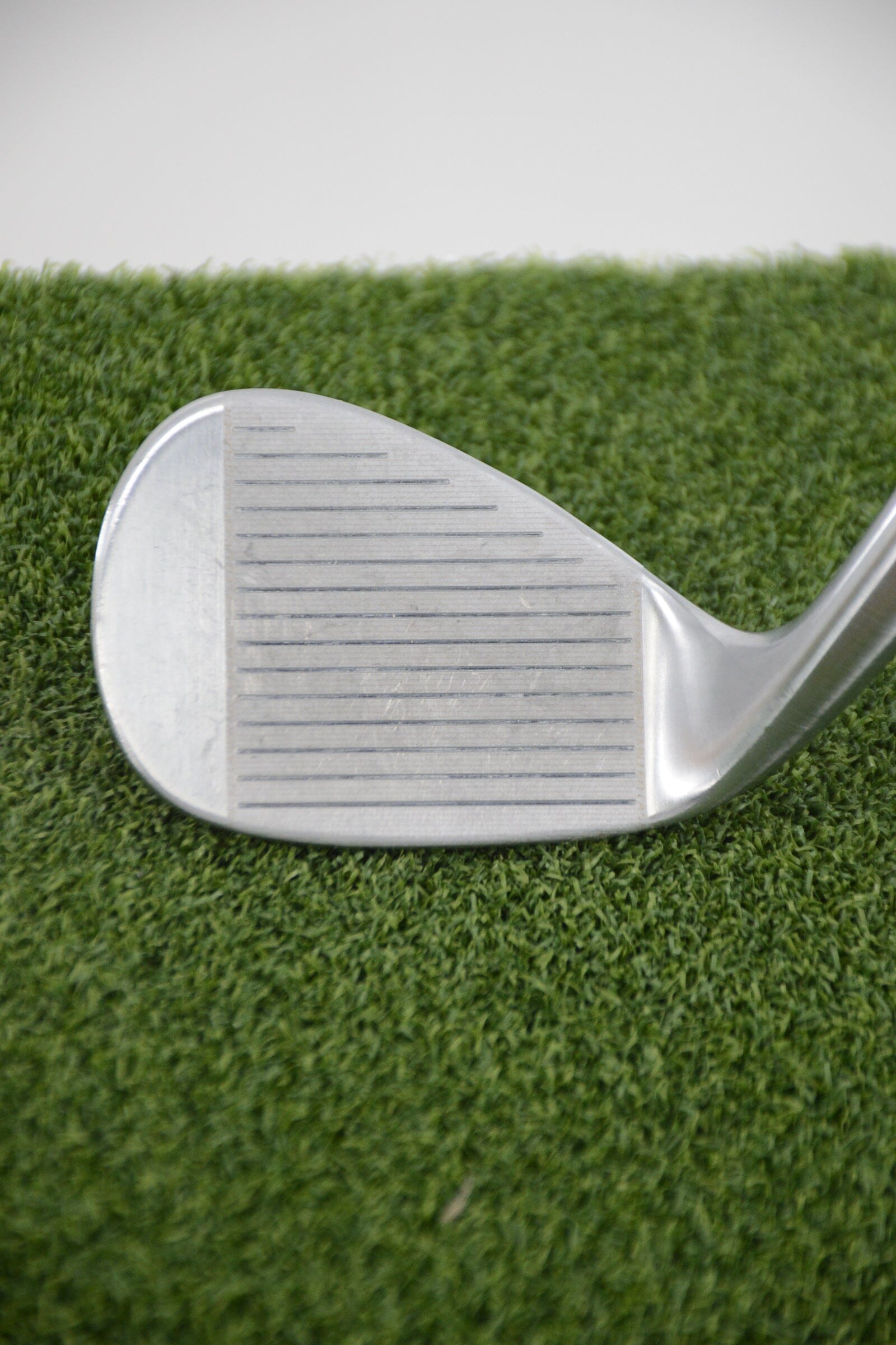 Cleveland CG15 Chrome 52 Degree Wedge Wedge Flex 35.25" Golf Clubs GolfRoots 