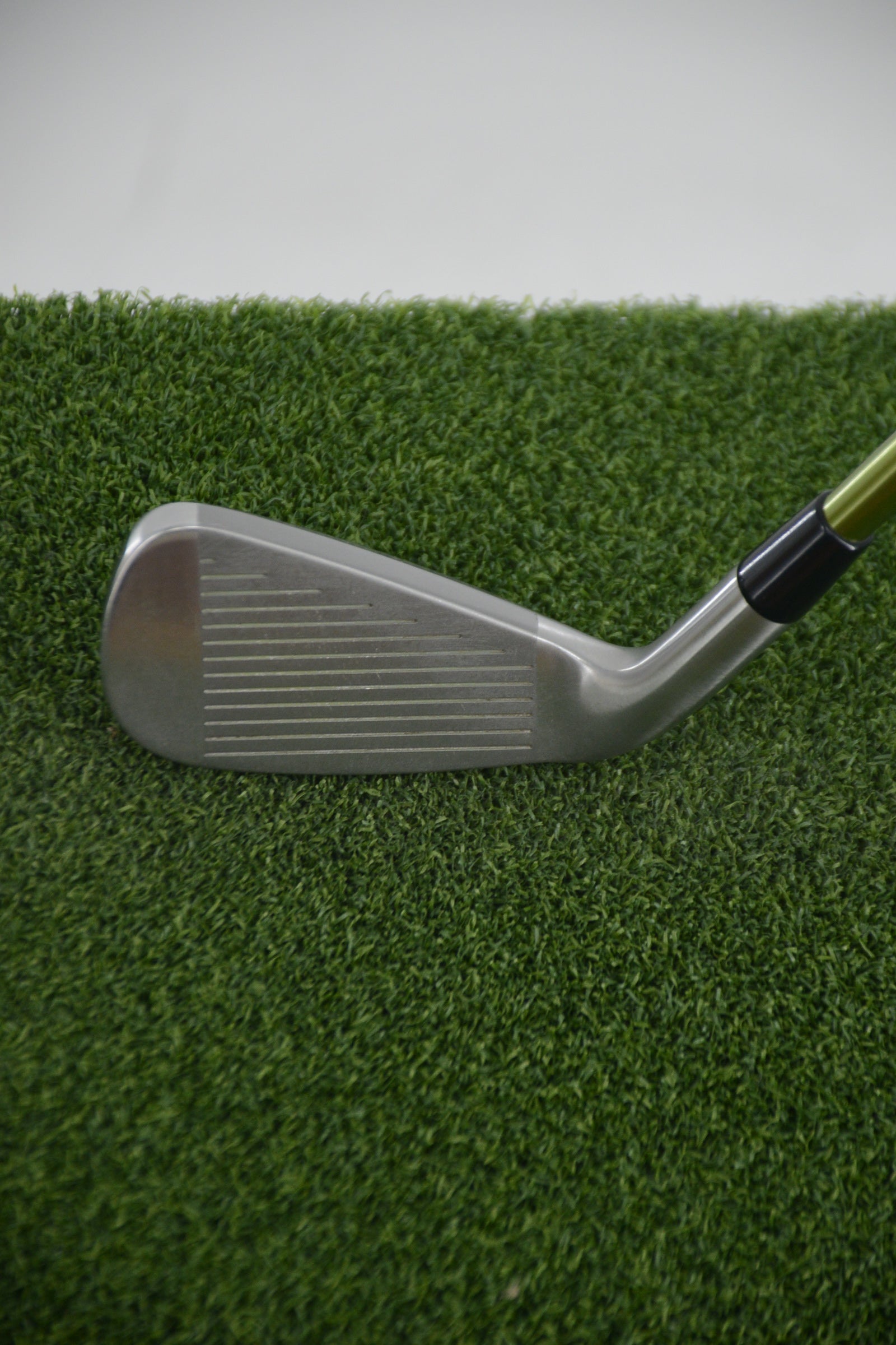 Titleist 503.H 22 Degree Driving Iron S Flex 39.5"
