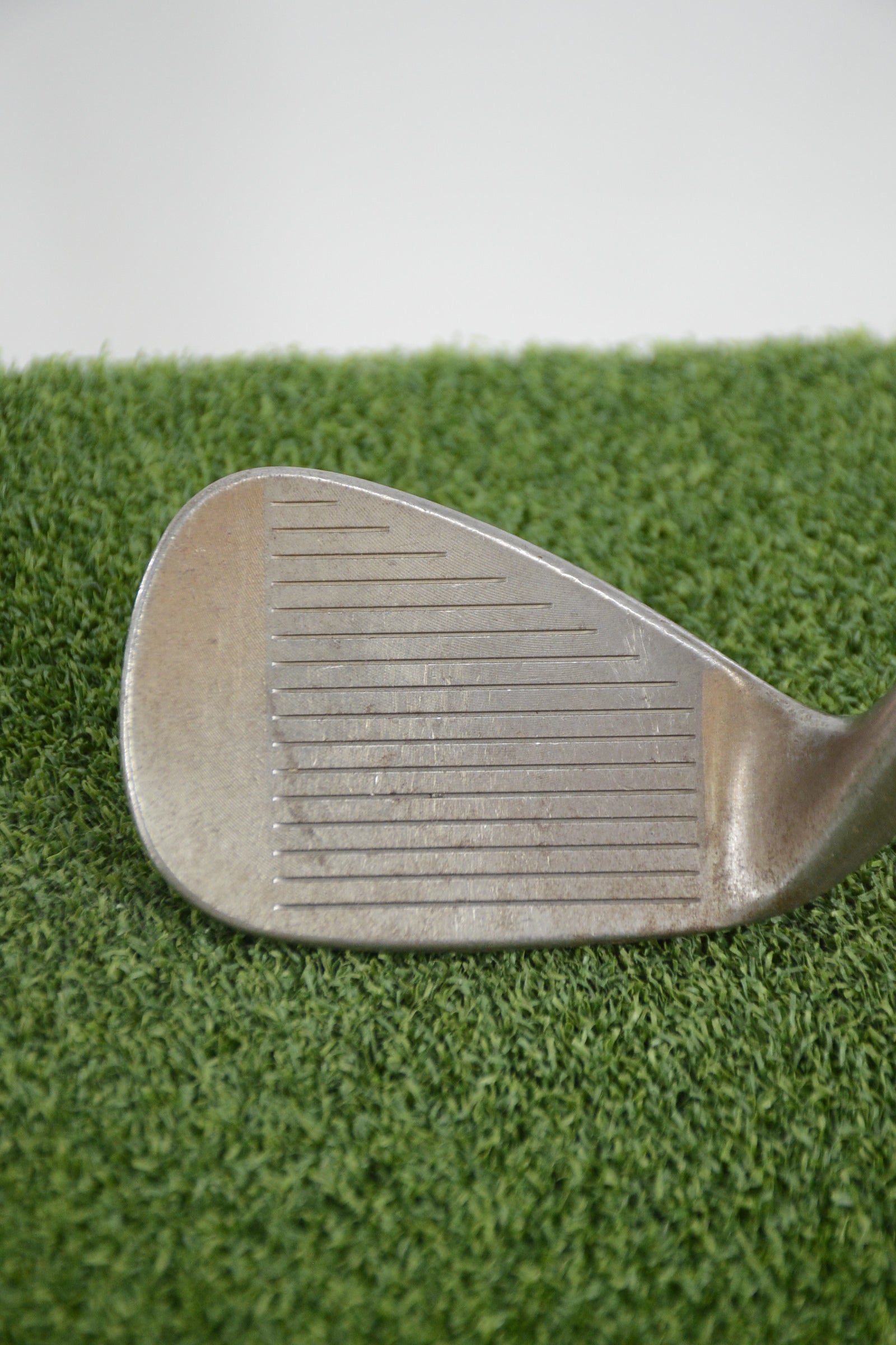 Titleist Vokey Spin Milled Oil Can 52 Degree Wedge Wedge Flex 35.25"