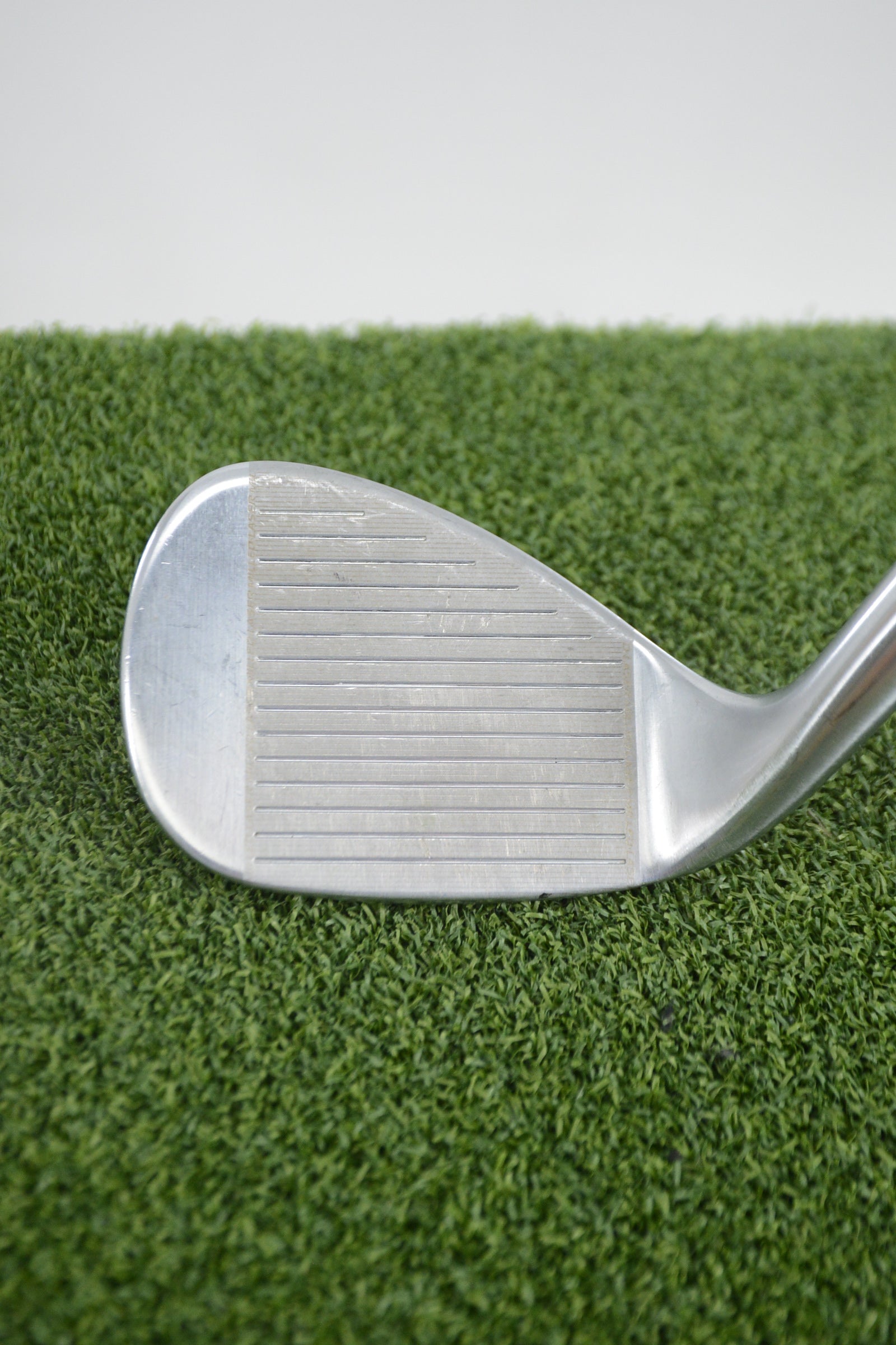 Cleveland CG16 Satin Chrome 52 Degree Wedge Wedge Flex 35.25"