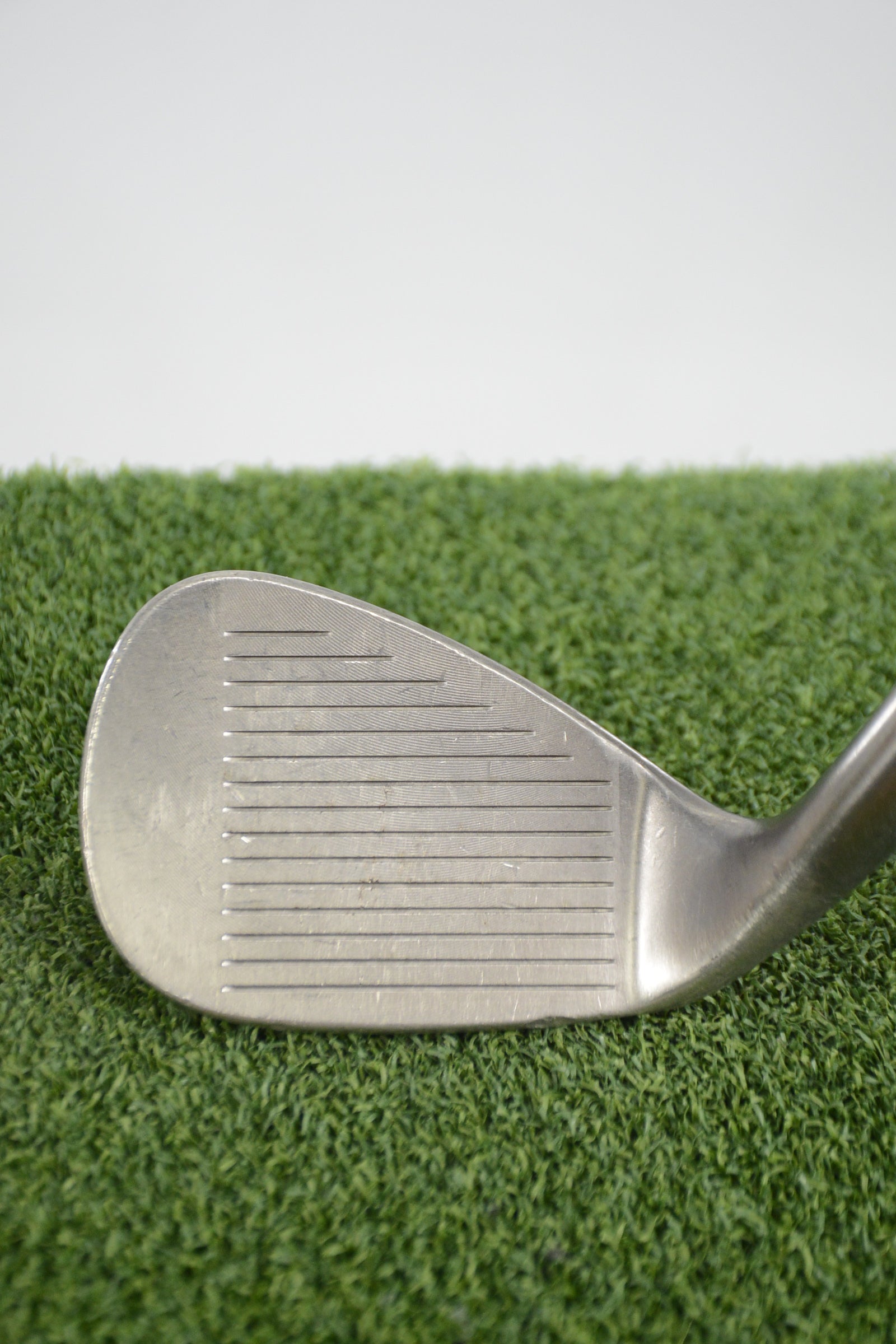 Titleist Vokey Spin Milled Black Nickel 52 Degree Wedge Wedge Flex 35.25"