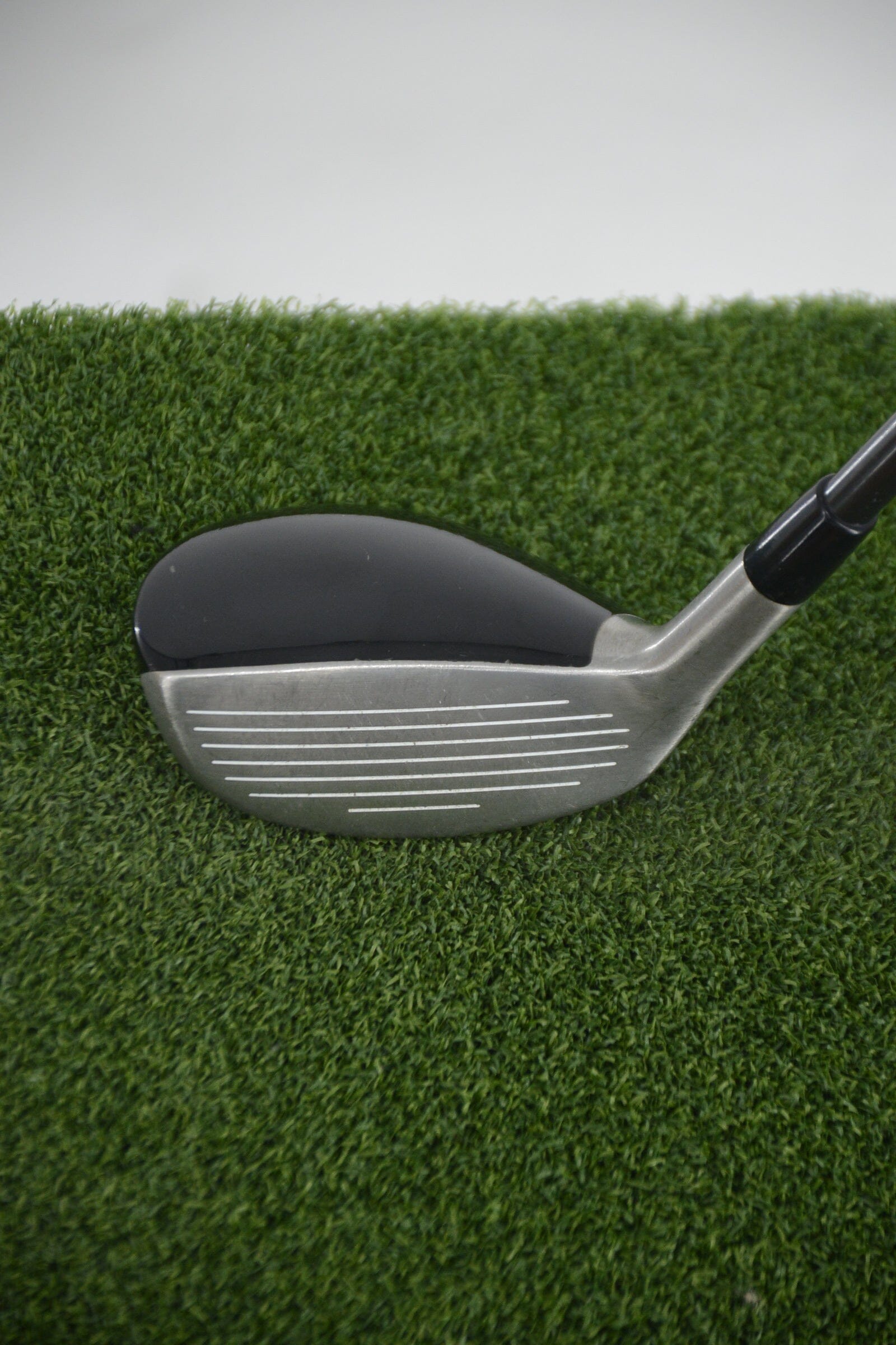 Titleist 585.H 24 Degree Hybrid R Flex 39.25" Golf Clubs GolfRoots 