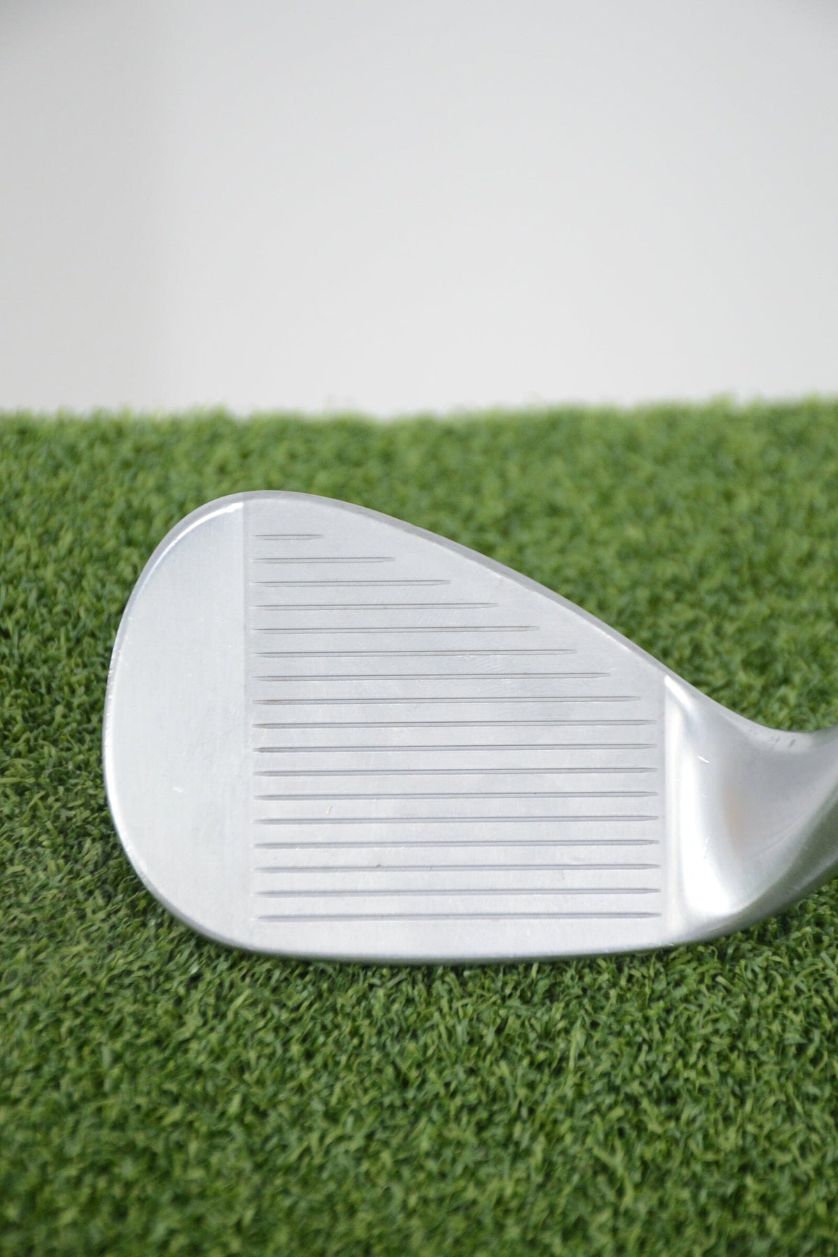 Titleist Vokey SM10 Tour Chrome 56 Degree Wedge Wedge Flex 35"