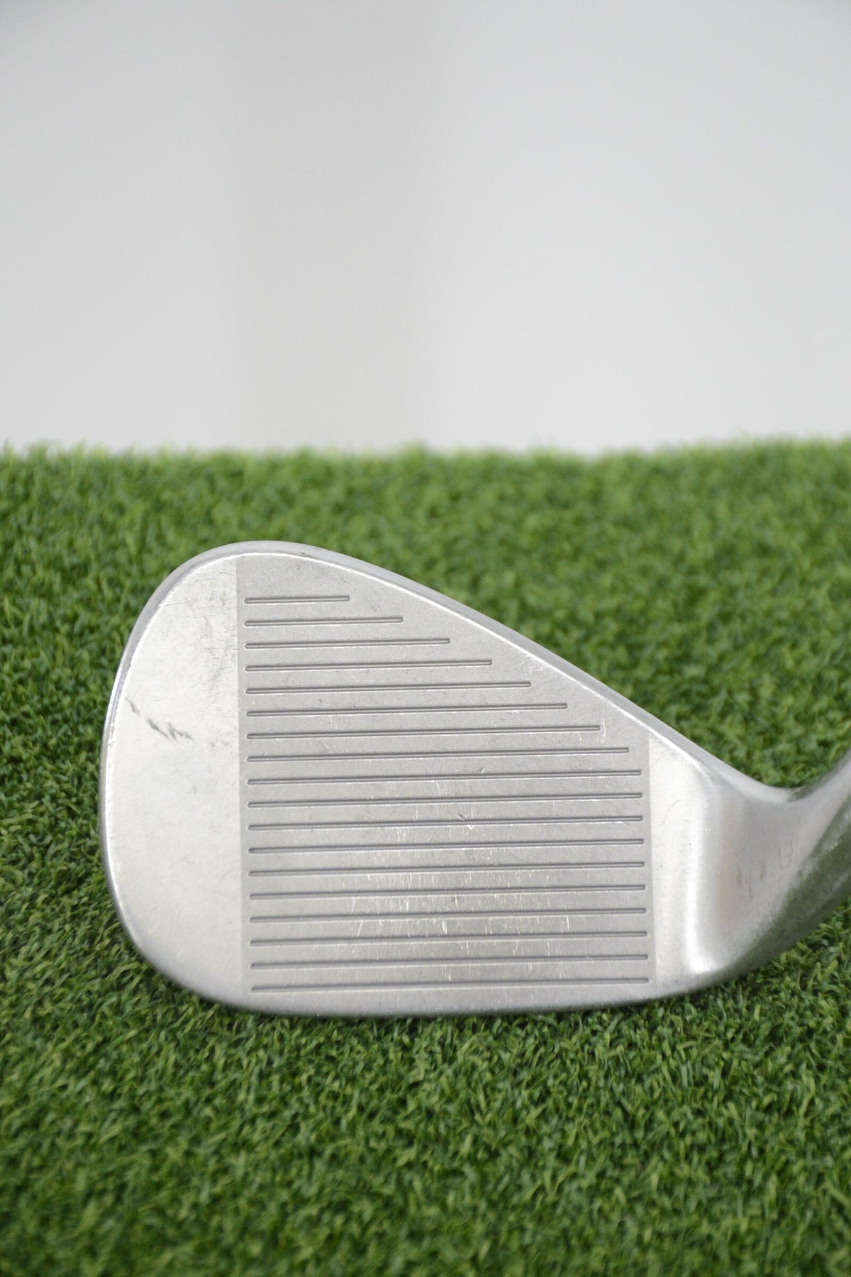 TaylorMade Milled Grind Satin Chrome 52 Degree Wedge Wedge Flex 35"