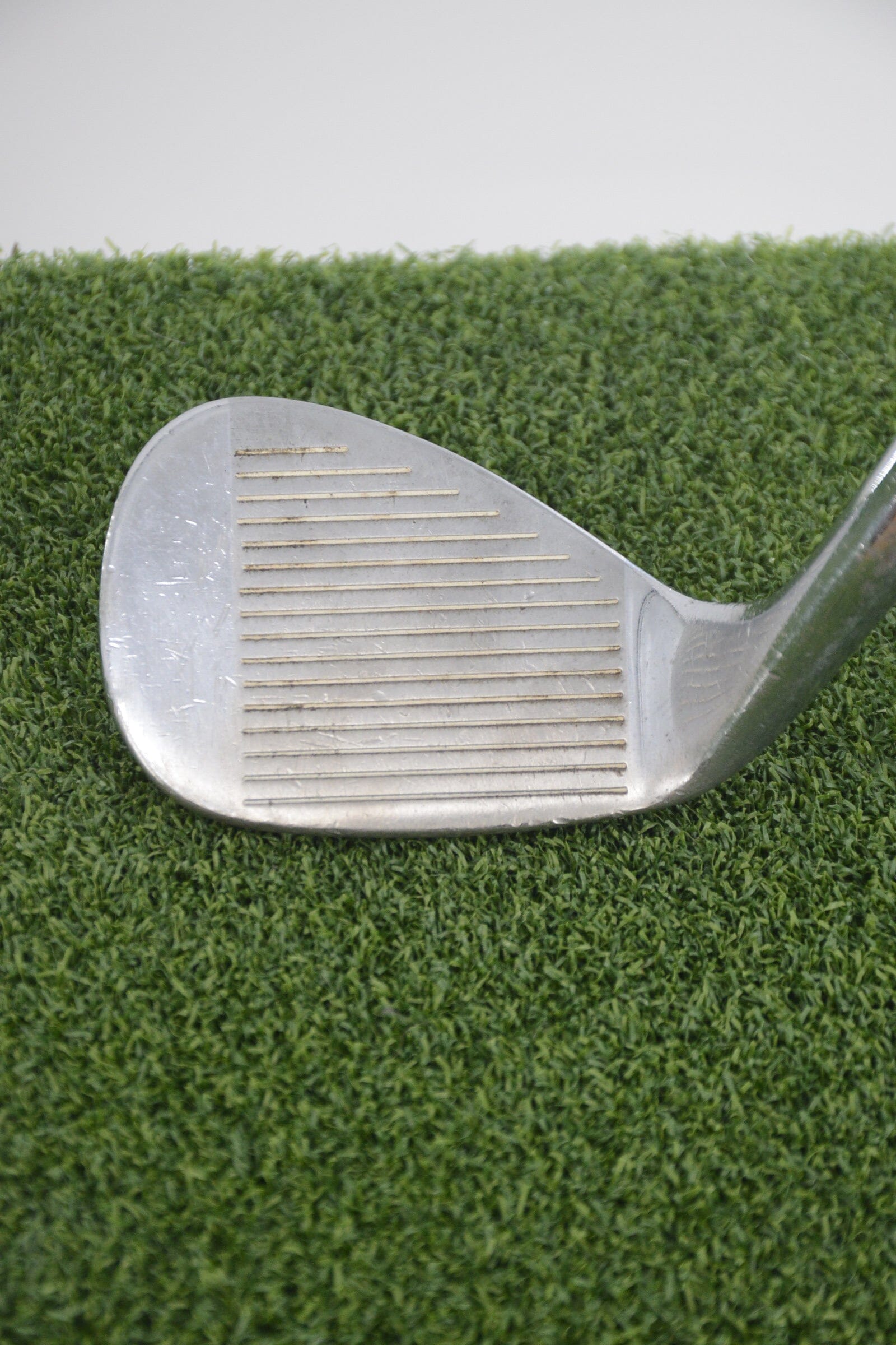 Cleveland 588 Tour Action 64 Degree Wedge S Flex 34.5"