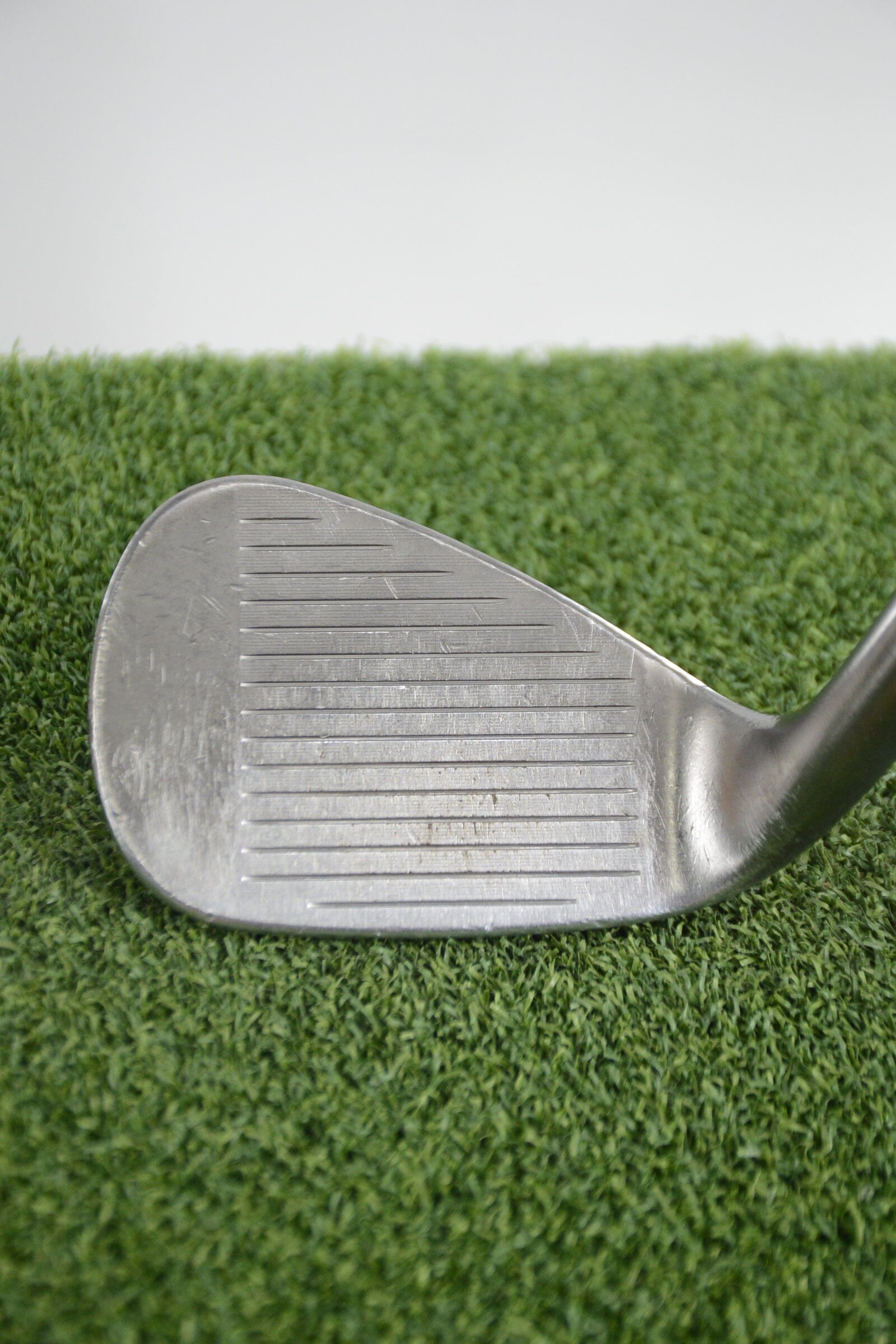 Callaway Jaws MD5 Tour Grey 52 Degree Wedge S Flex 35.25"
