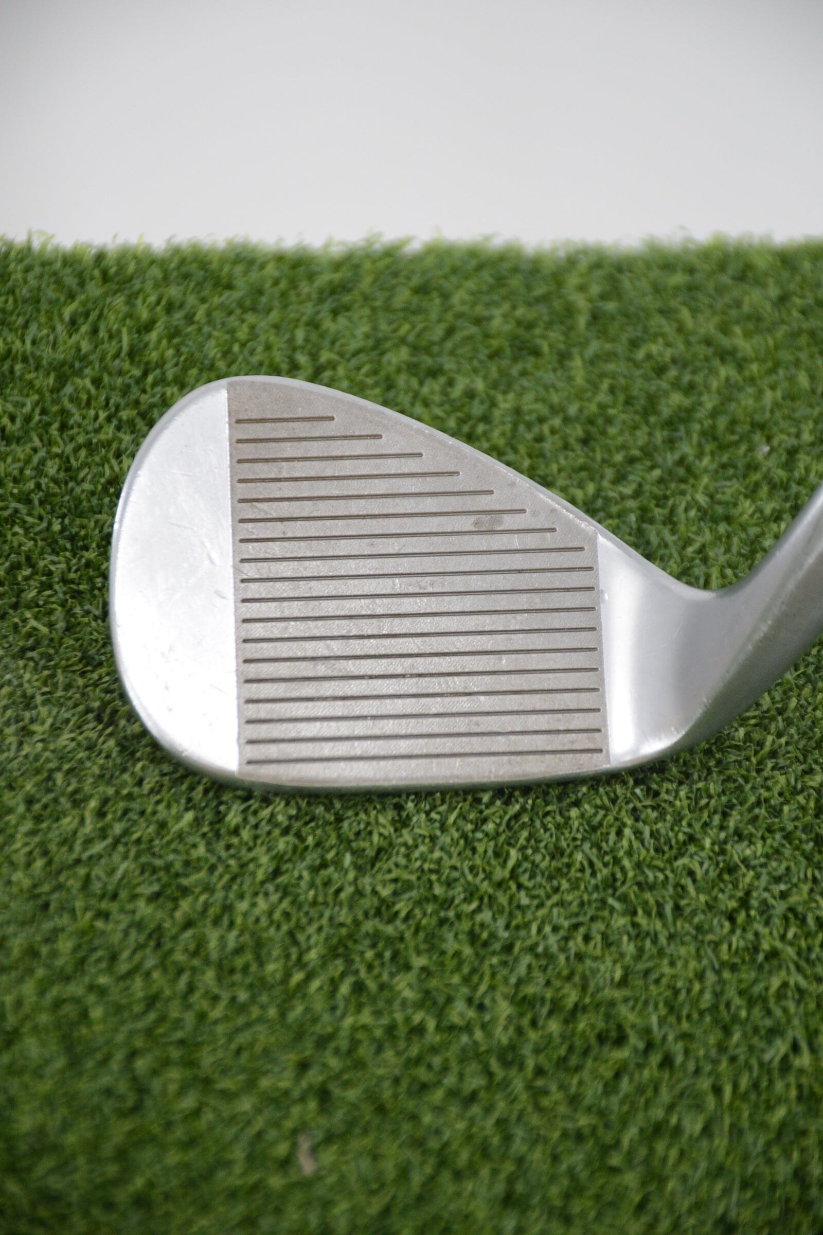 TaylorMade Milled Grind 4 Chrome 60 Degree Wedge Wedge Flex 34.5" Golf Clubs GolfRoots 