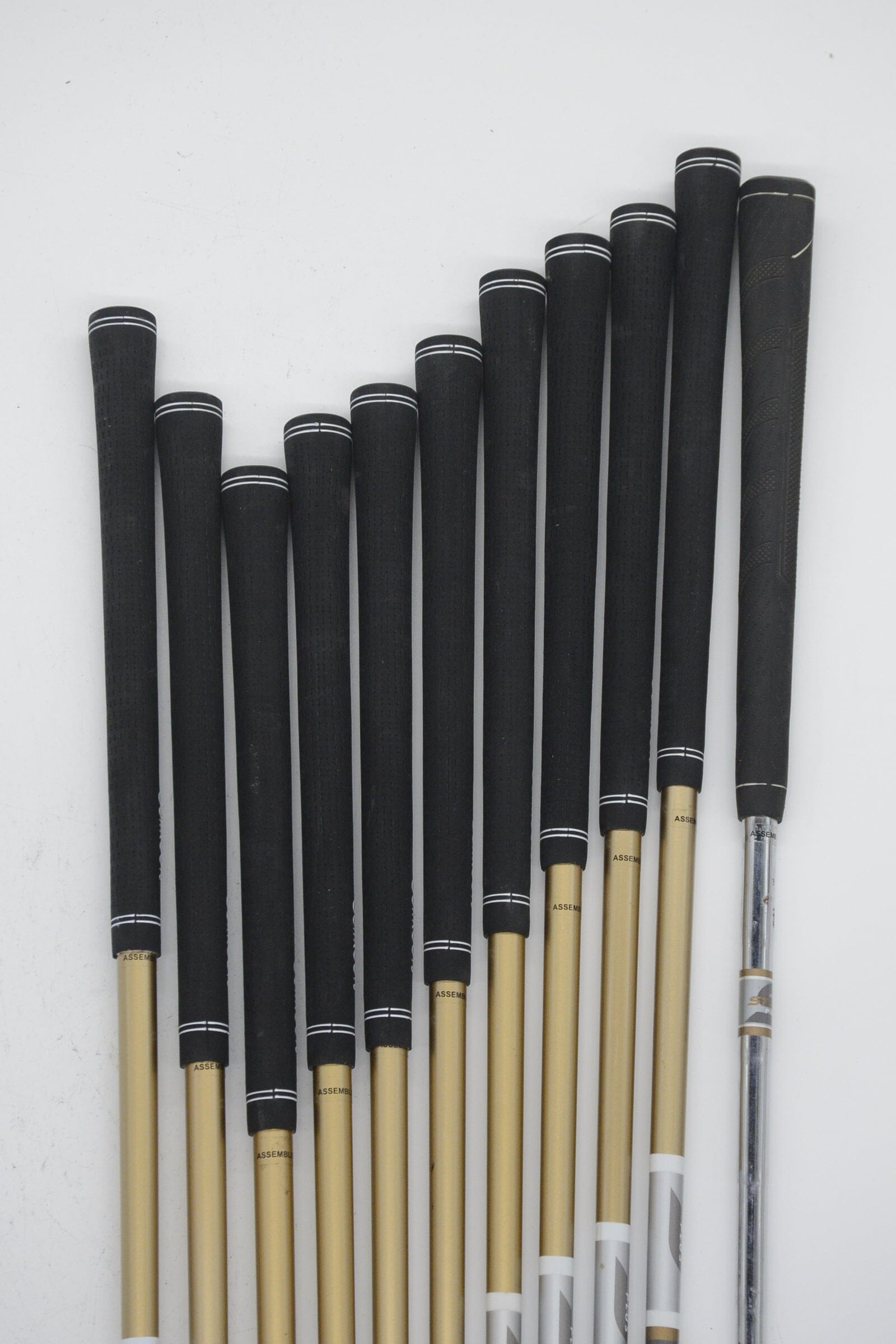 Women's Strata Plus Mixed Full Set W Flex -0.25" Golf Clubs GolfRoots 