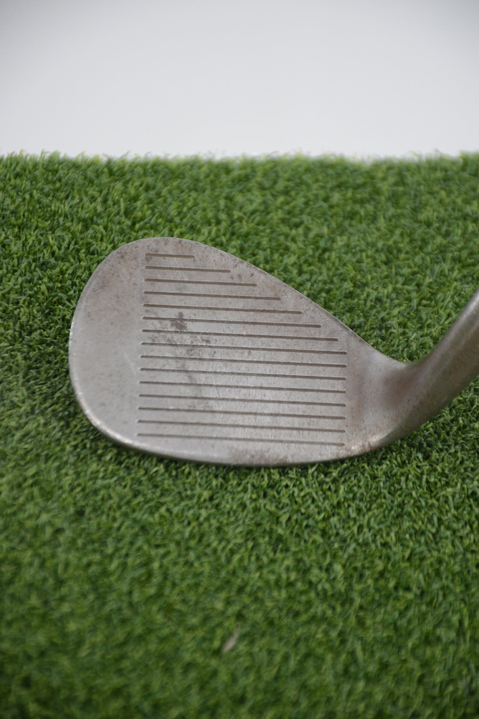 Cleveland CG15 Oil Quenched 64 Degree Wedge Wedge Flex 35.75" Golf Clubs GolfRoots 