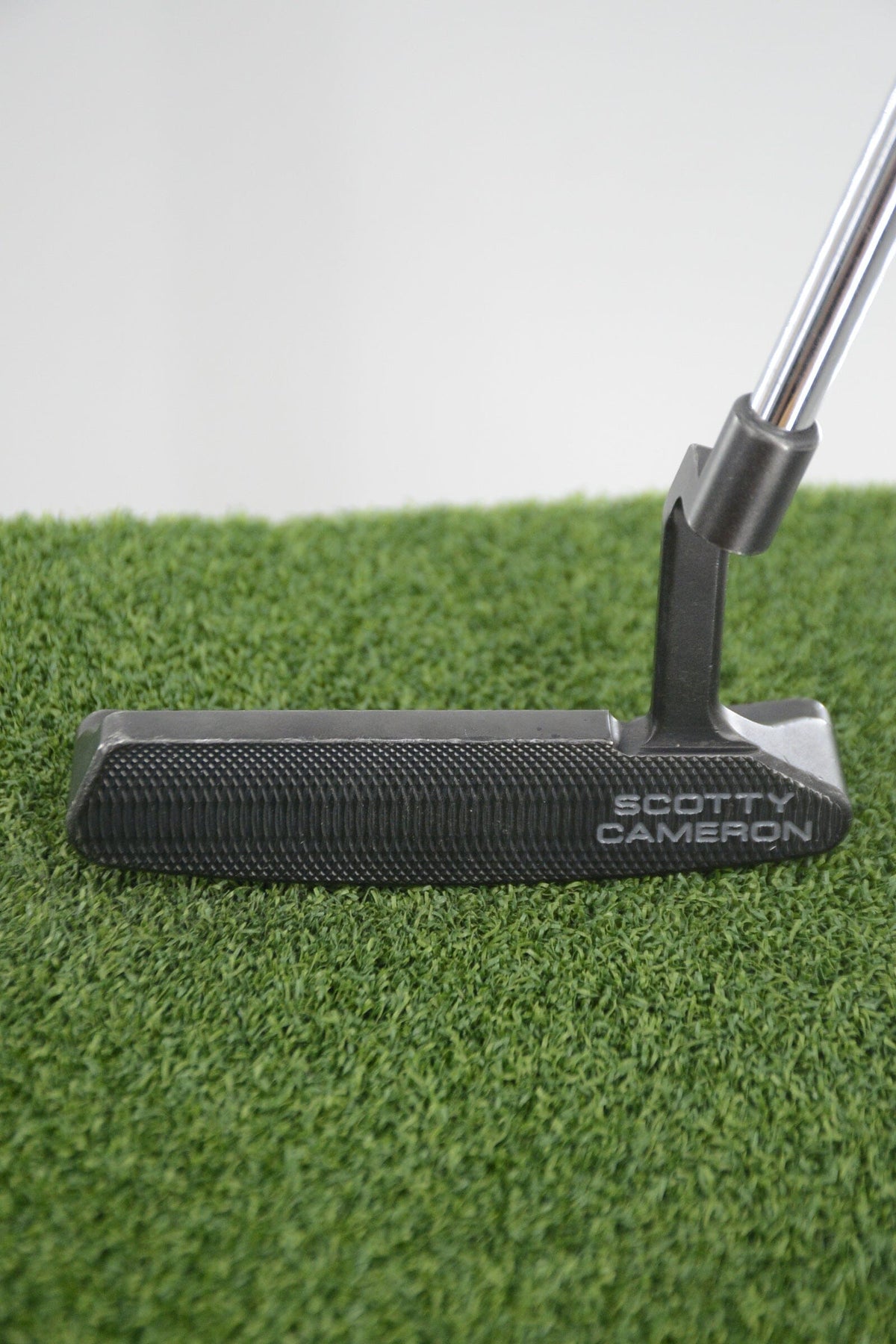 Scotty Cameron Select Newport 2 Putter 32.5" Golf Putters Scotty Cameron 