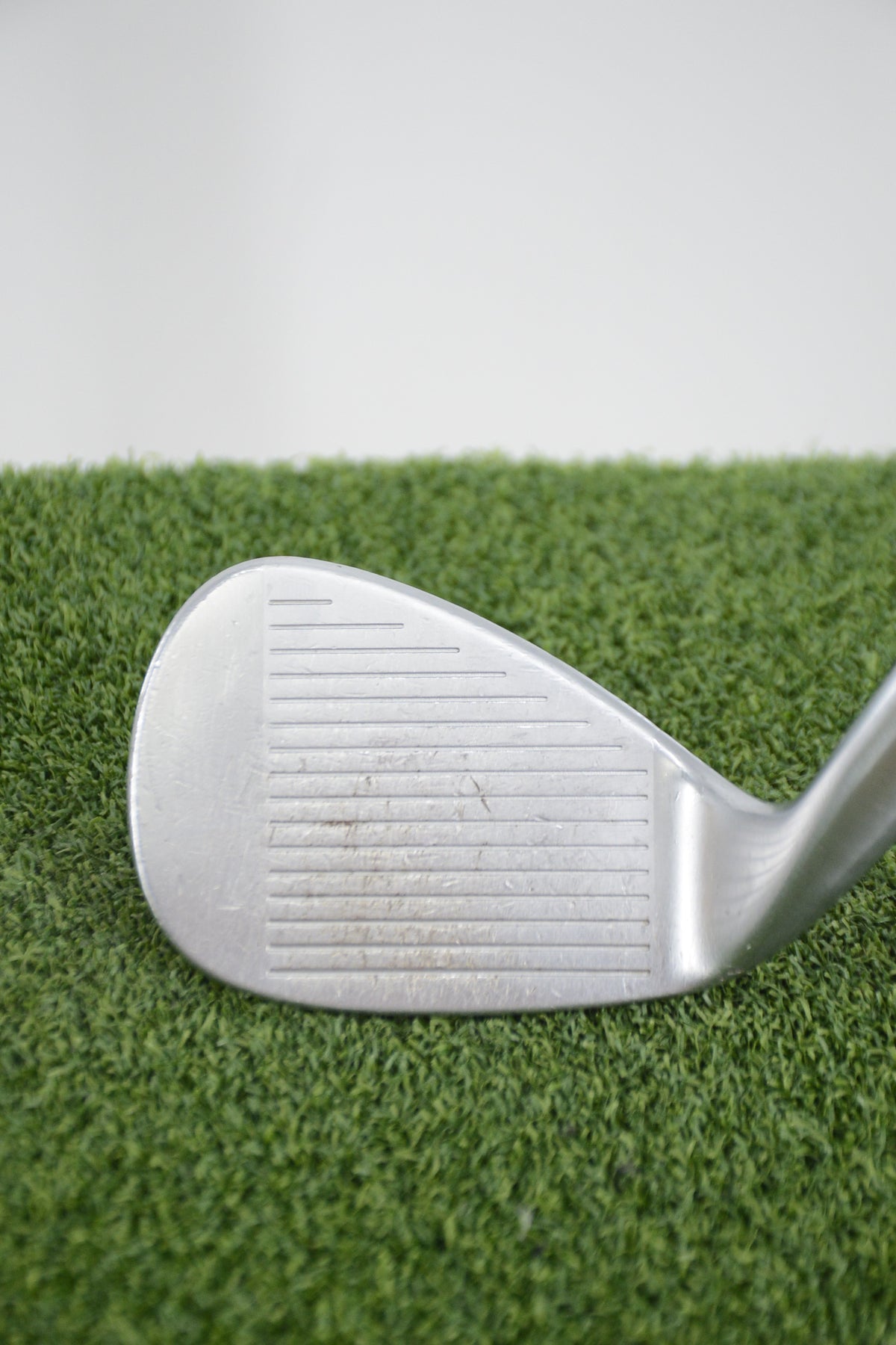 Titleist Vokey Chrome 200 Series 52 Degree Wedge Wedge Flex 35.25"