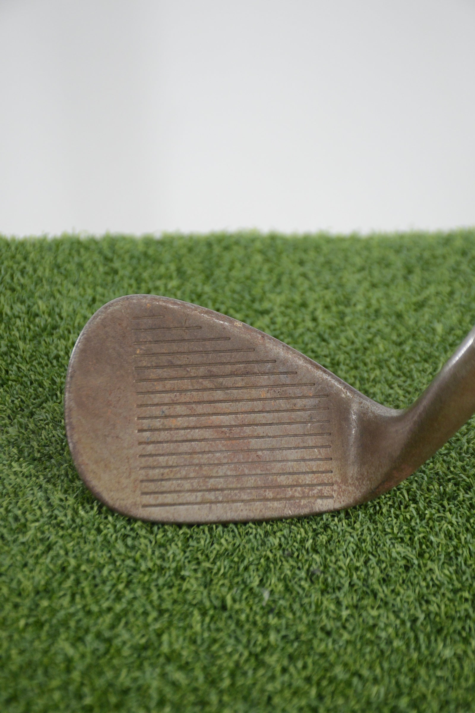 Titleist Vokey Oil Can 200 Series 52 Degree Wedge Wedge Flex 35.5"