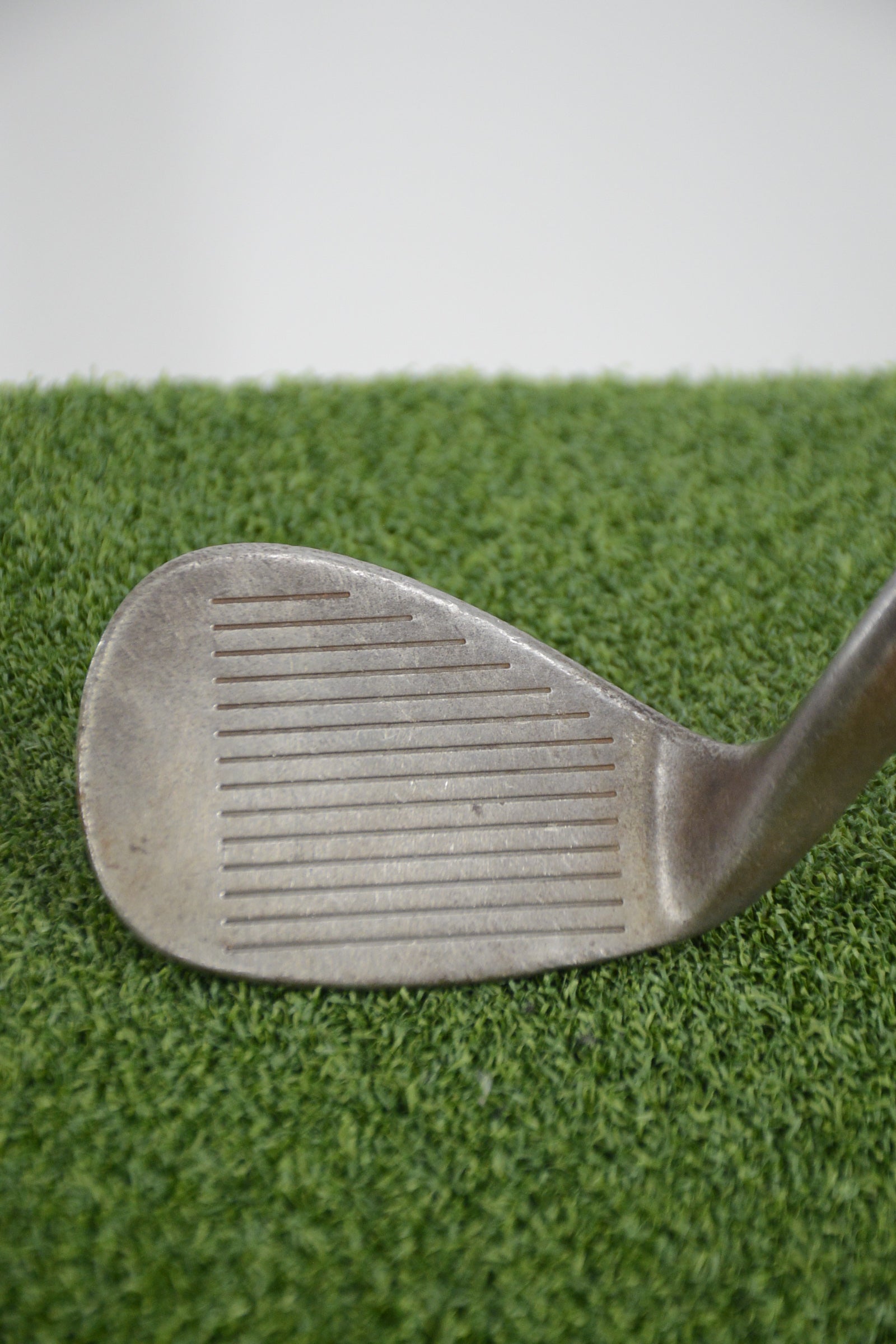 Cleveland Tour Action 900 56 Degree Wedge Wedge Flex 35.25"