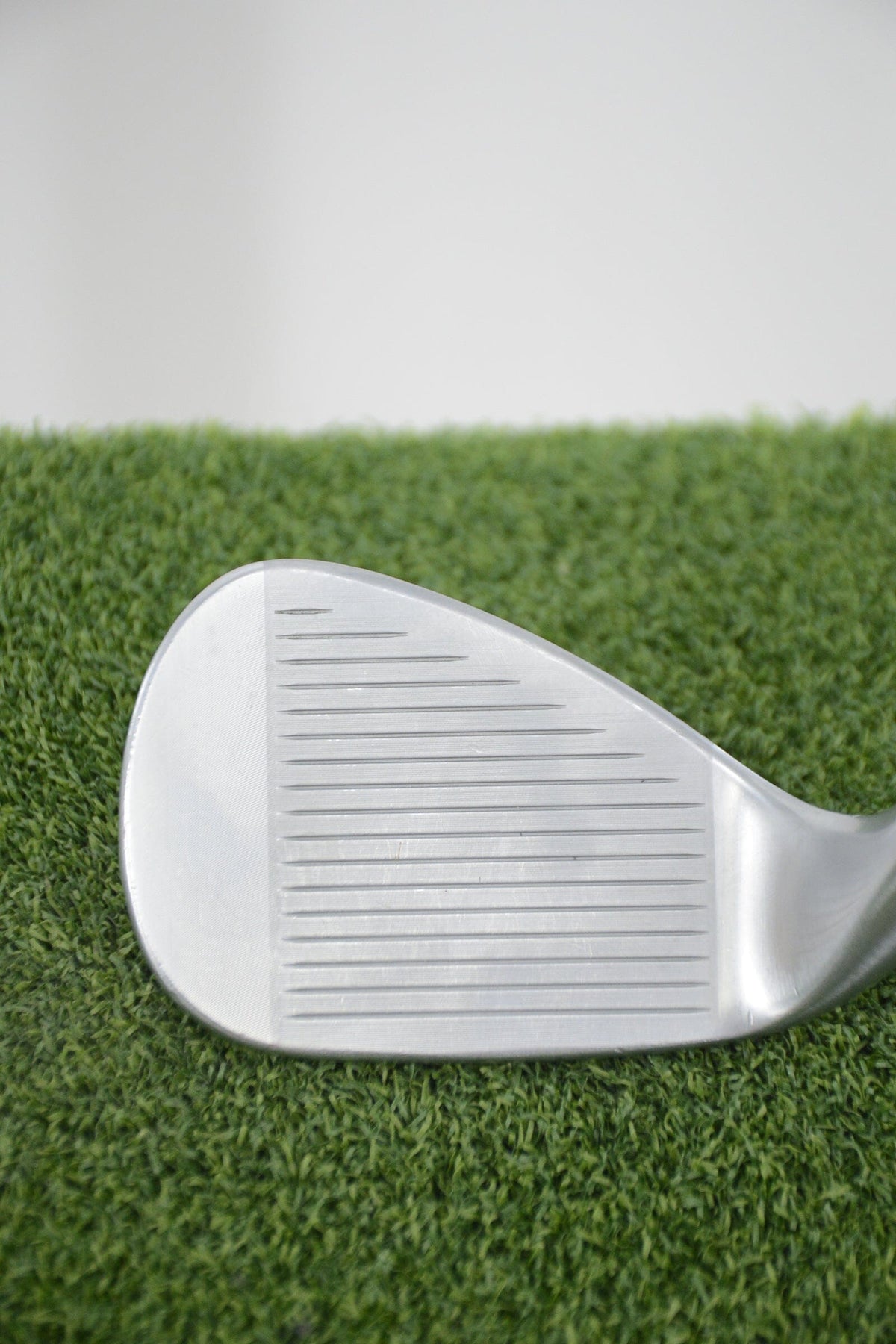 Titleist Vokey SM8 Tour Chrome 52 Degree Wedge Wedge Flex 35.25" Golf Wedges Titleist 