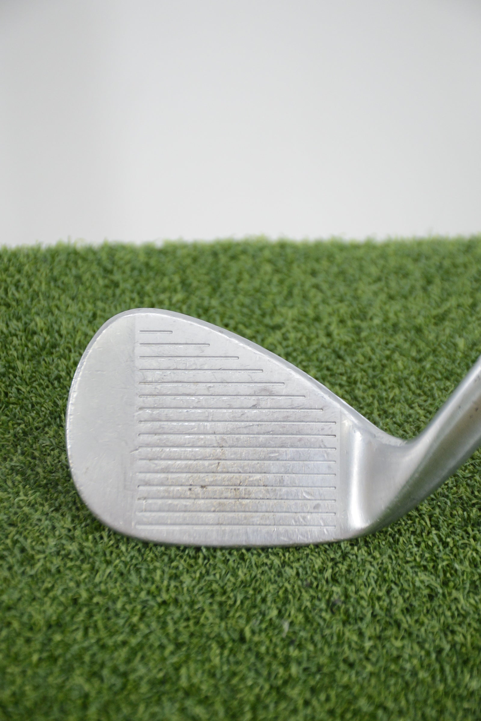 Titleist Vokey Chrome 200 Series 52 Degree Wedge Wedge Flex 35.25"