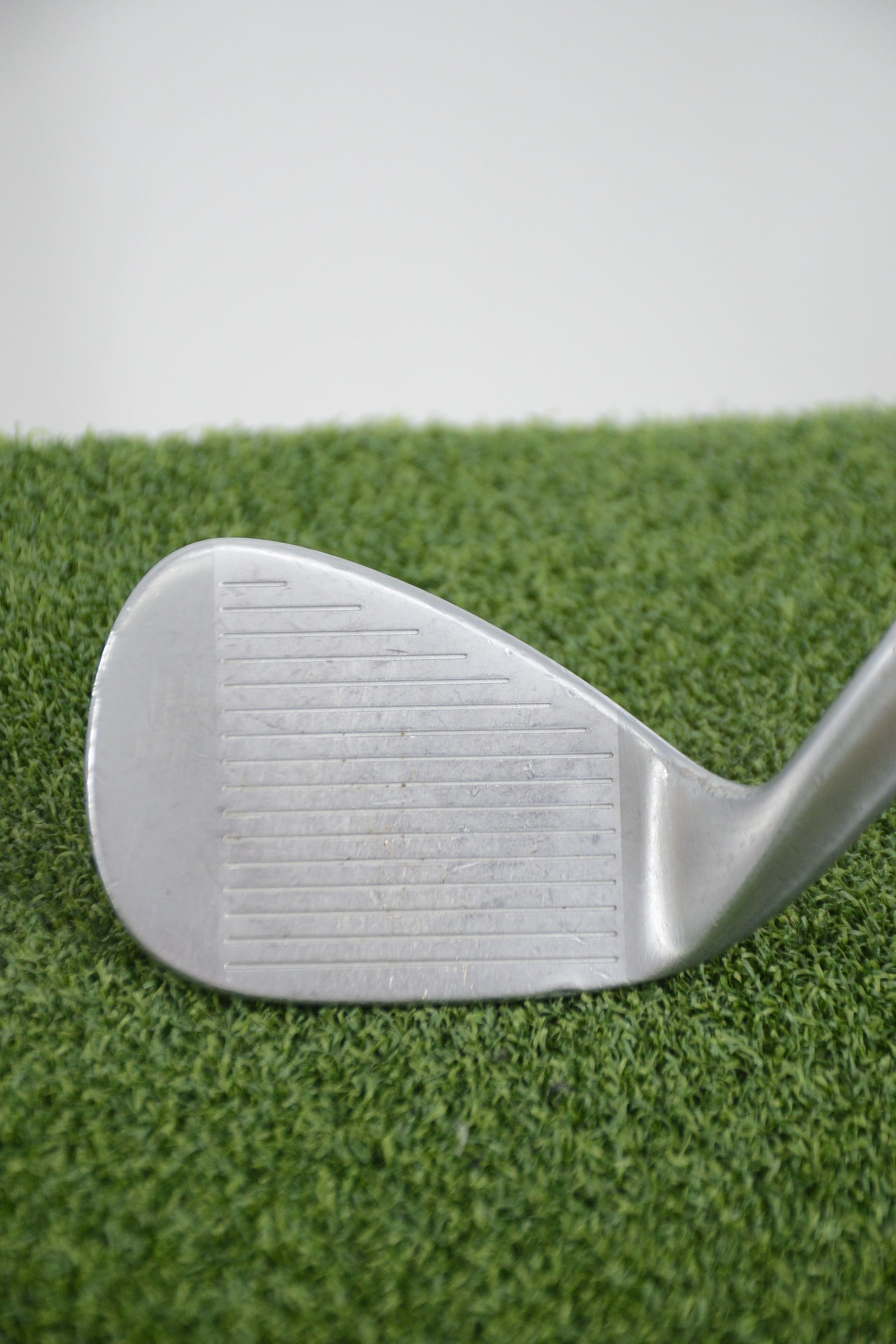 Titleist Vokey Chrome 200 Series 52 Degree Wedge Wedge Flex 35.25"