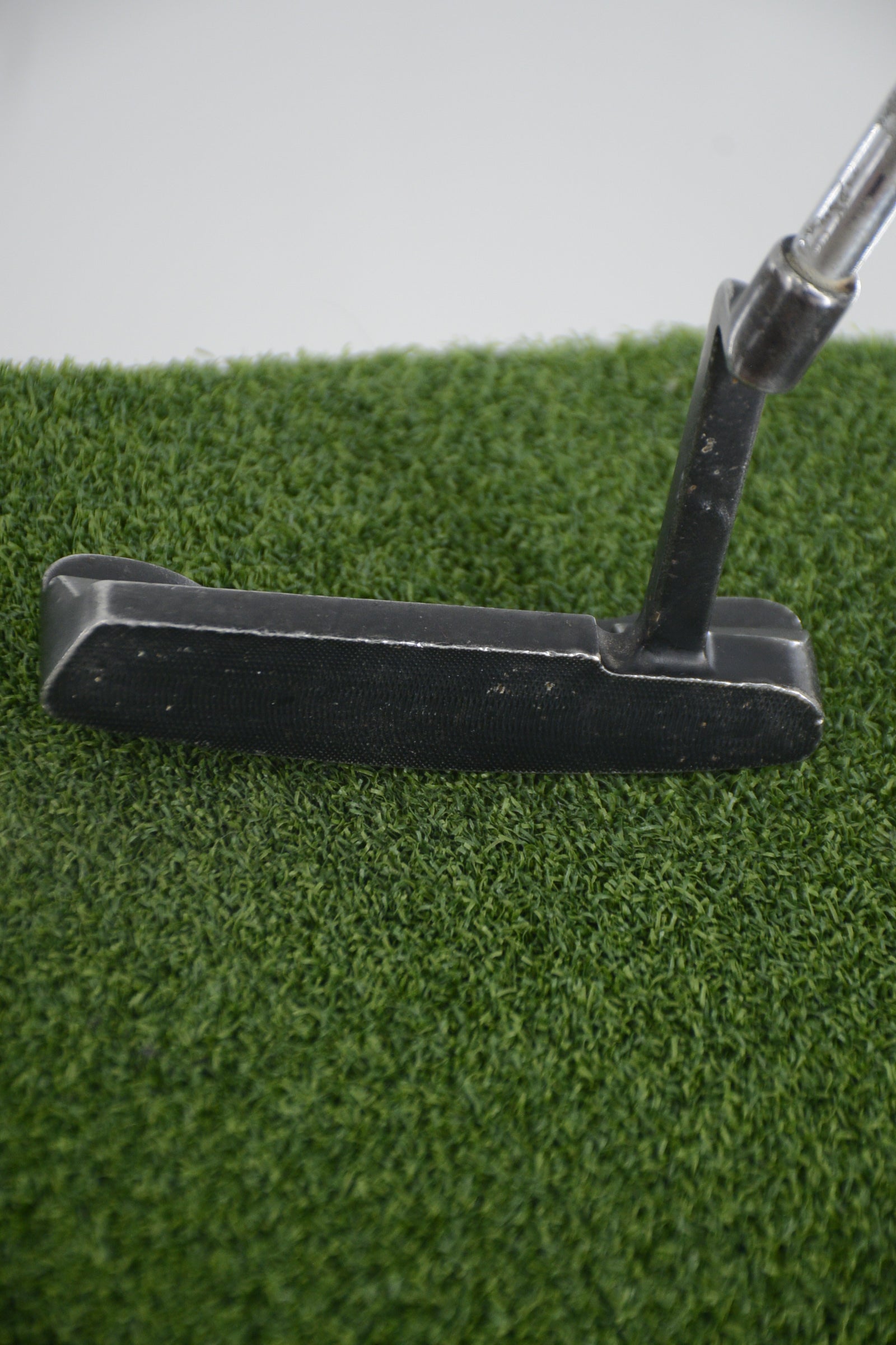 Cleveland Classic Black Platinum Belly Putter 34.75"
