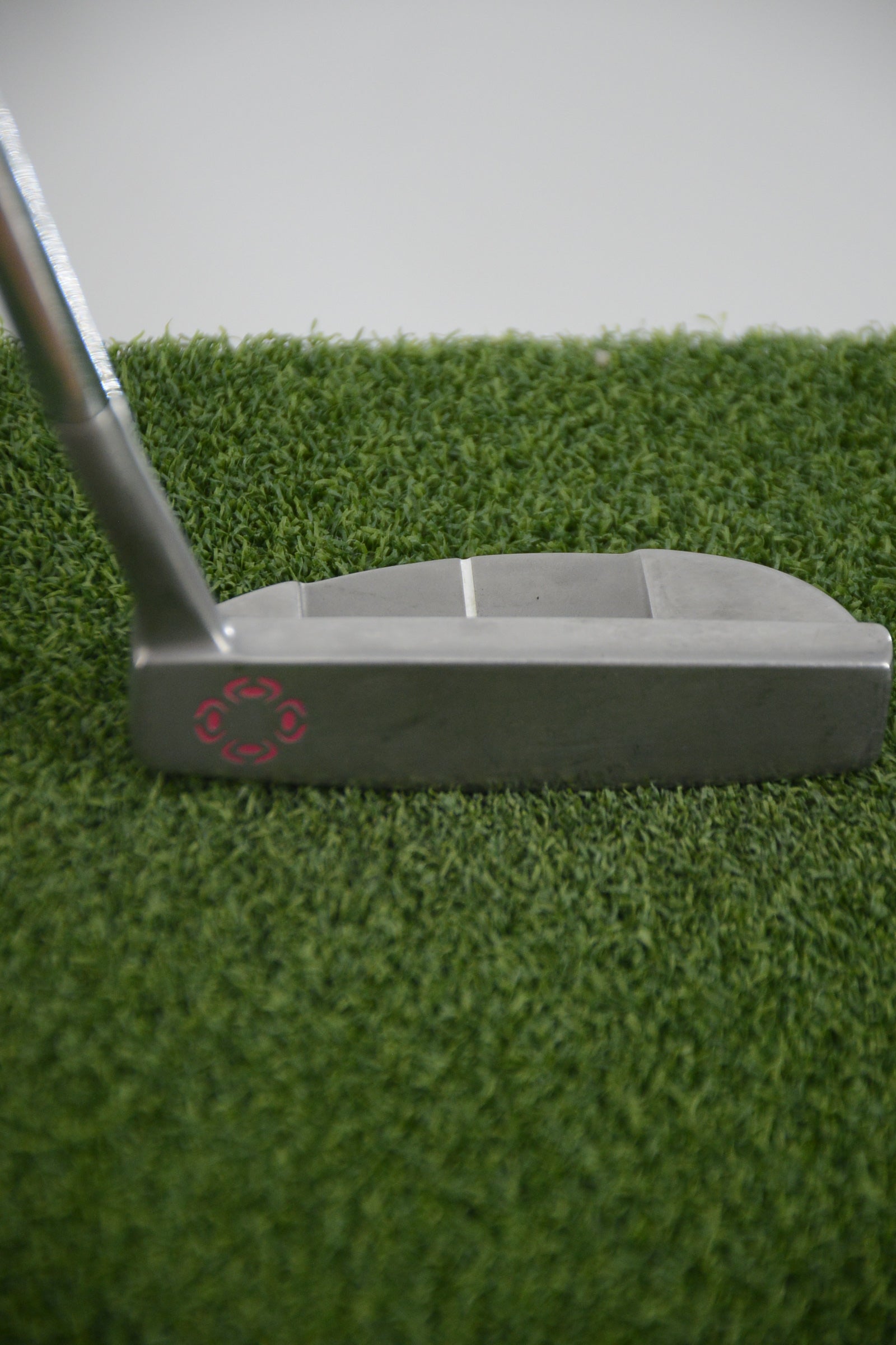 Lefty Cleveland Bloom Berry Plaid Putter 33"