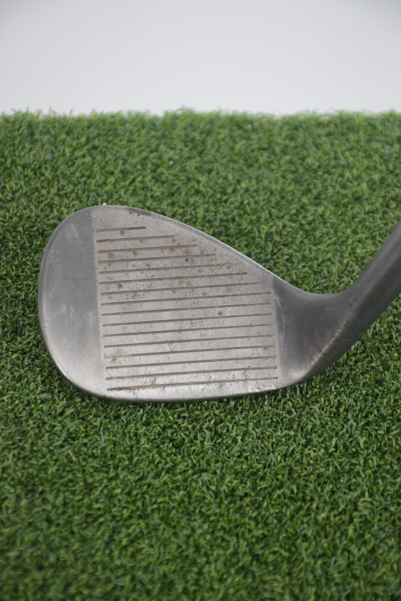 Cleveland 588 Tour Action 64 Degree Wedge S Flex 34.5" Golf Clubs GolfRoots 