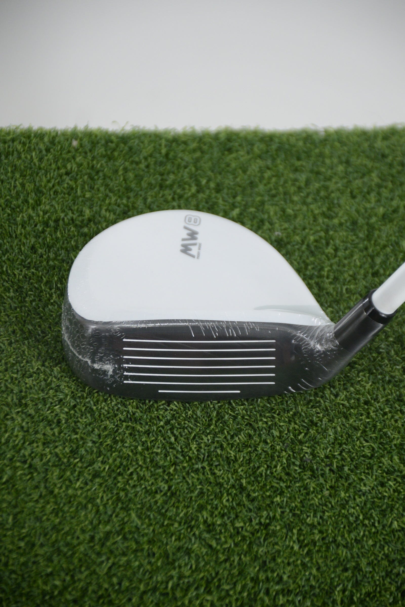 NEW Moon Wood MW8 21 Degree Wood R Flex 38.25"