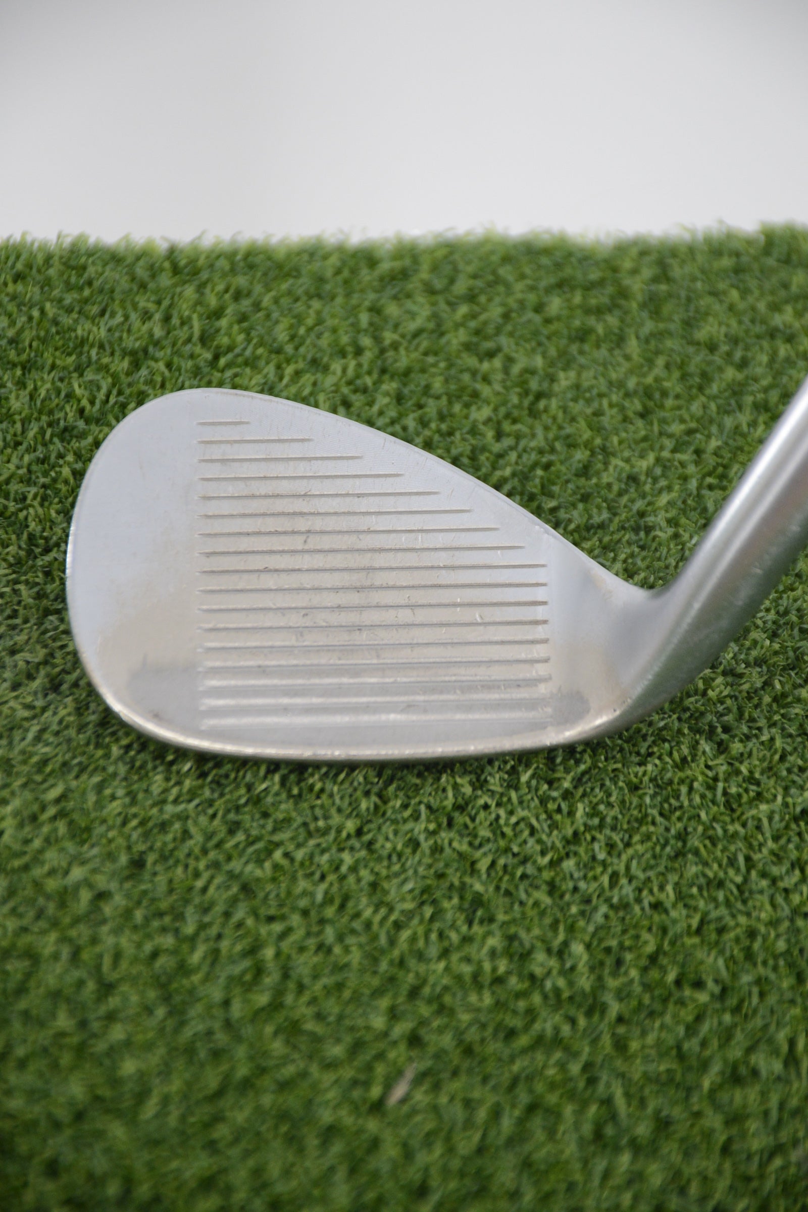 Titleist Vokey SM4 Tour Chrome 64 Degree Wedge R Flex 35"