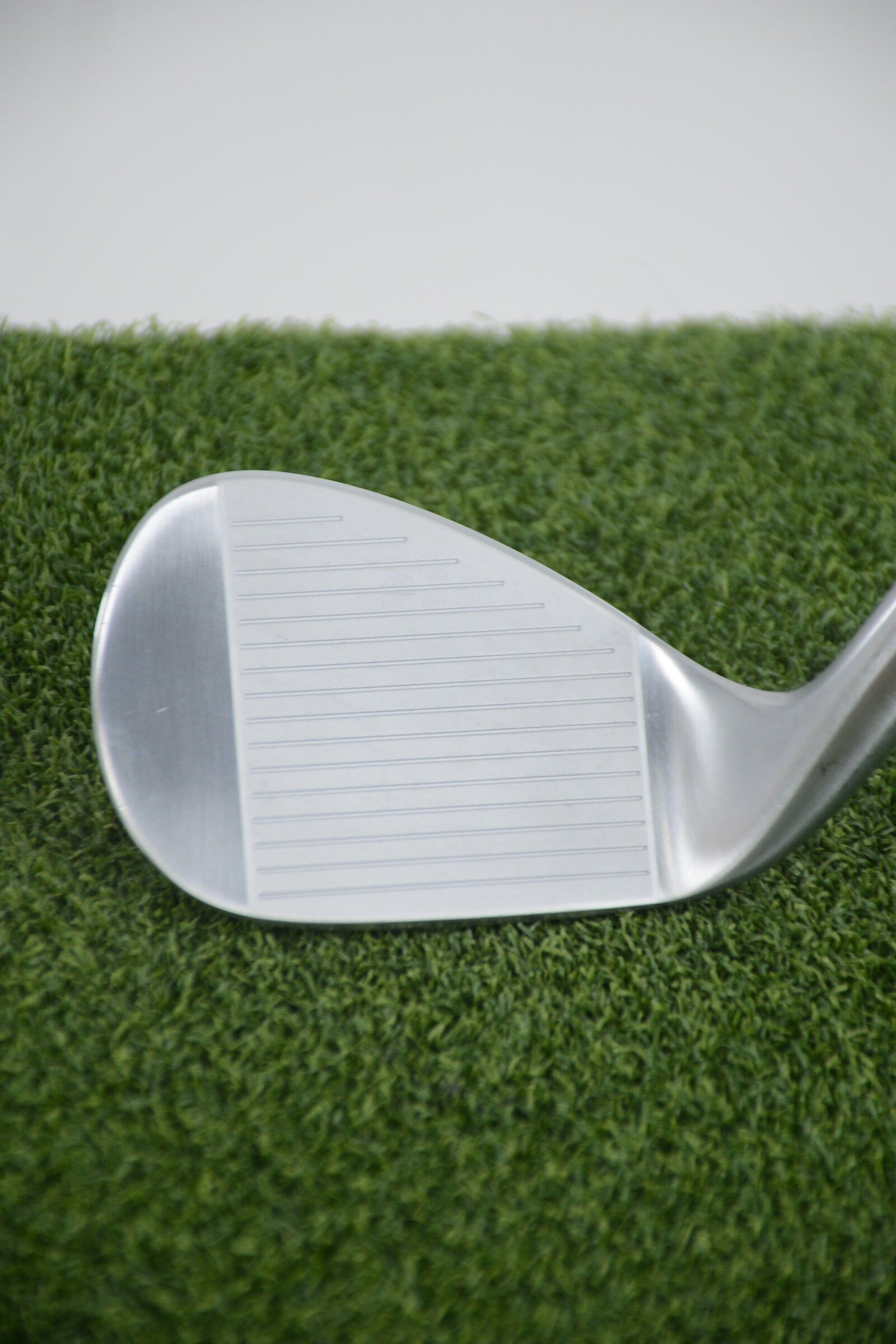 Epon Tour 56 Degree Wedge Wedge Flex 35"